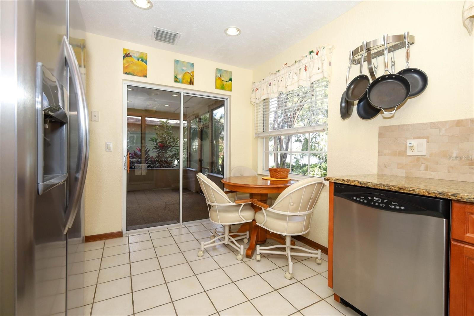 Image 11 of 63 For 1628 Lawndale Circle
