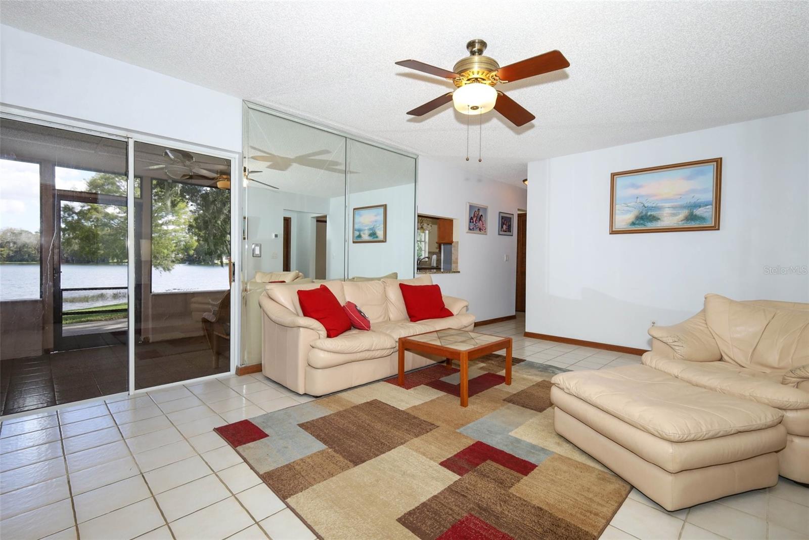 Image 16 of 63 For 1628 Lawndale Circle
