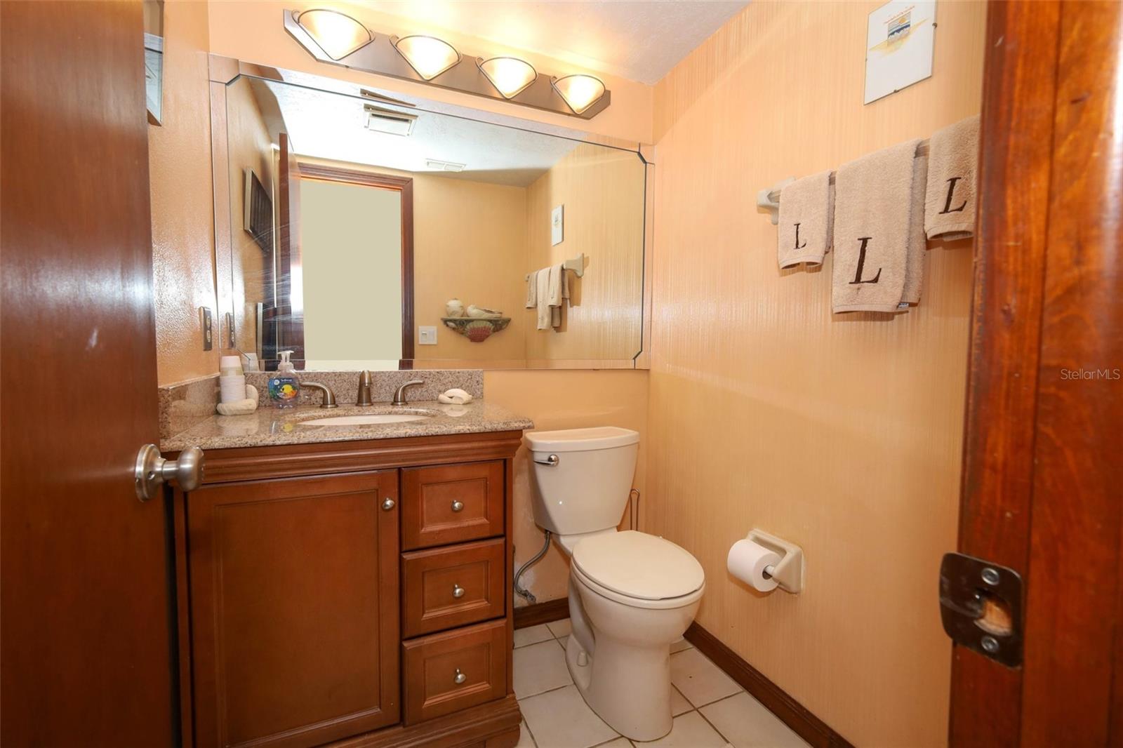 Image 20 of 63 For 1628 Lawndale Circle