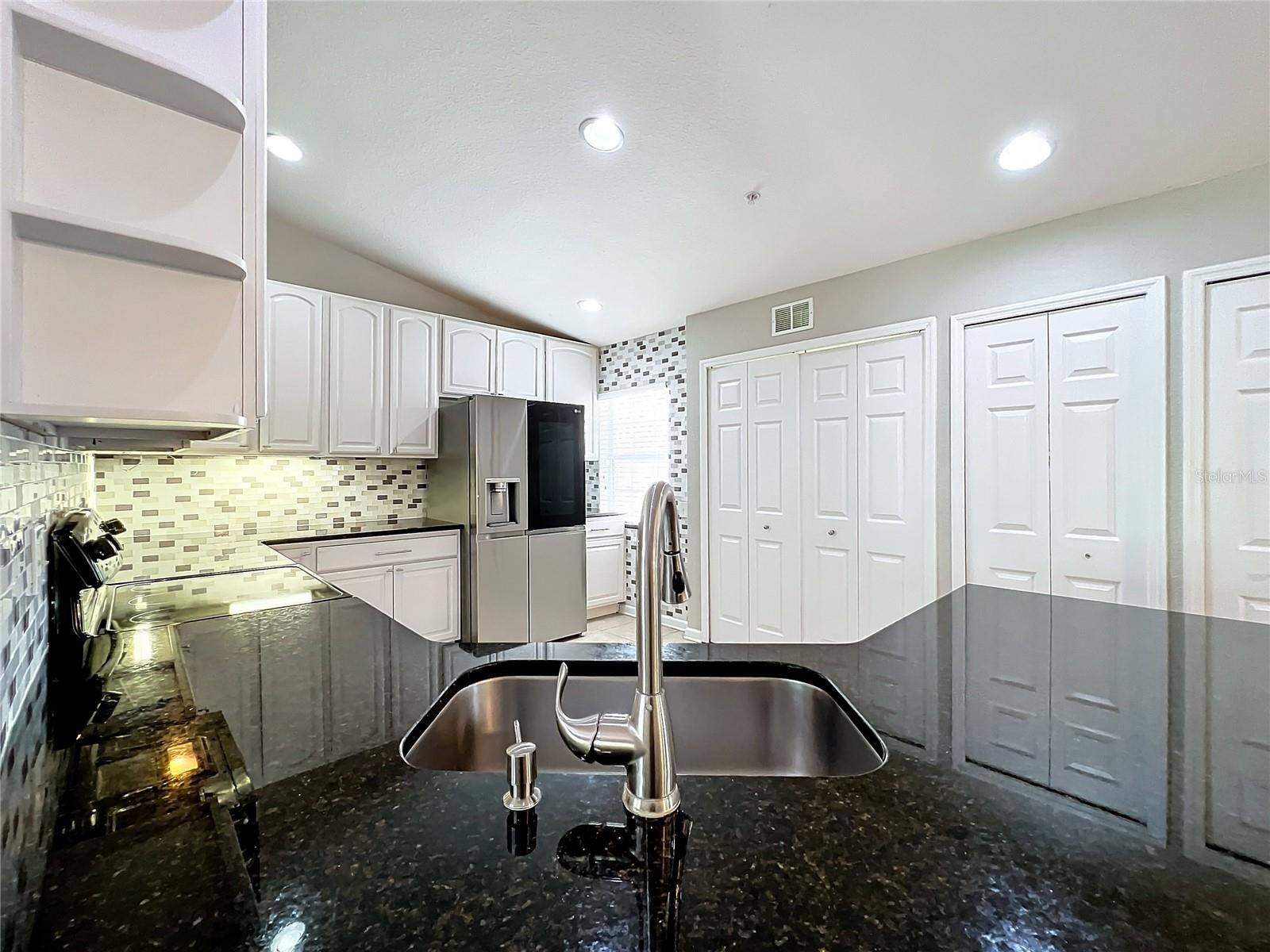 Image 24 of 83 For 2525 San Tecla Street 104