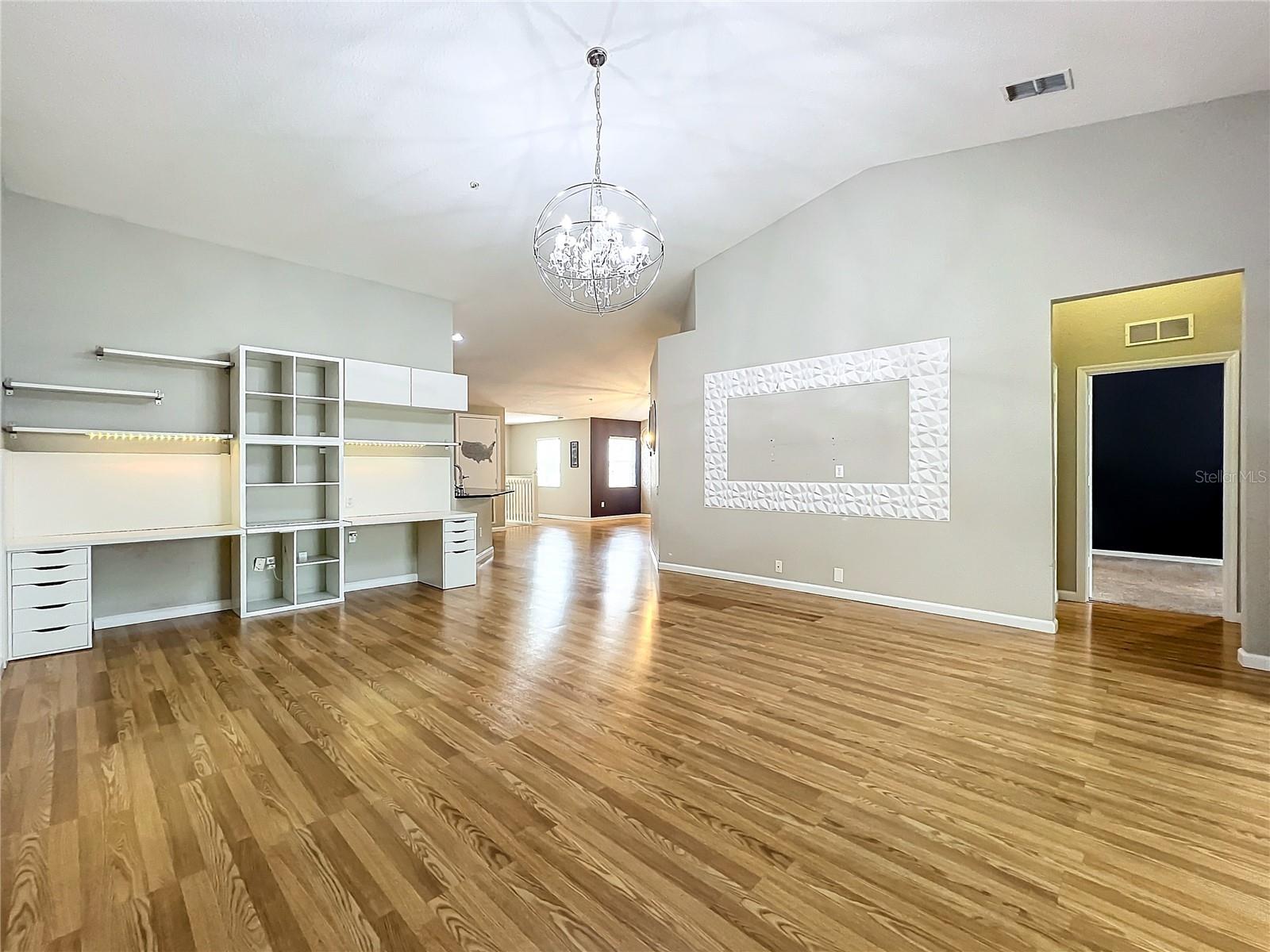 Image 33 of 83 For 2525 San Tecla Street 104