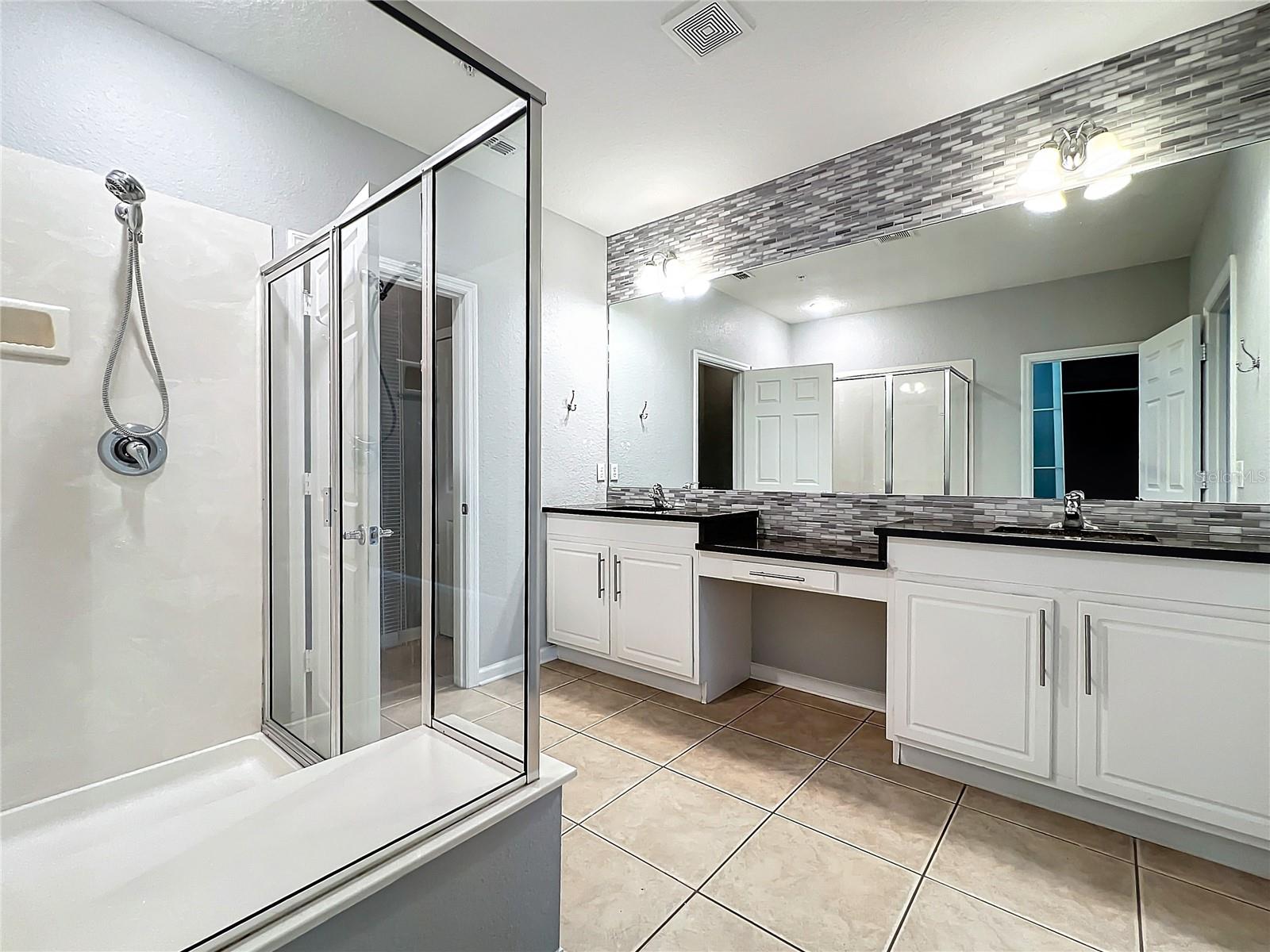 Image 40 of 83 For 2525 San Tecla Street 104