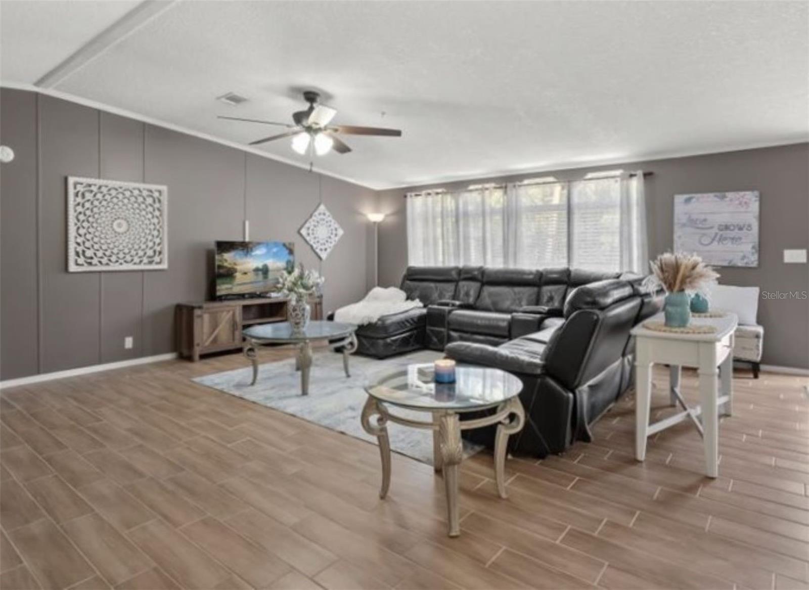 Image 5 of 21 For 25458 Antler Street