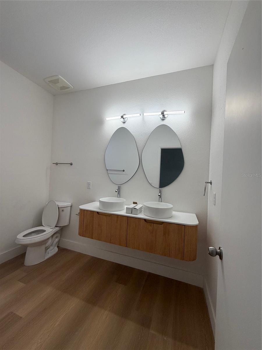 Image 7 of 10 For 865 3rd Street
