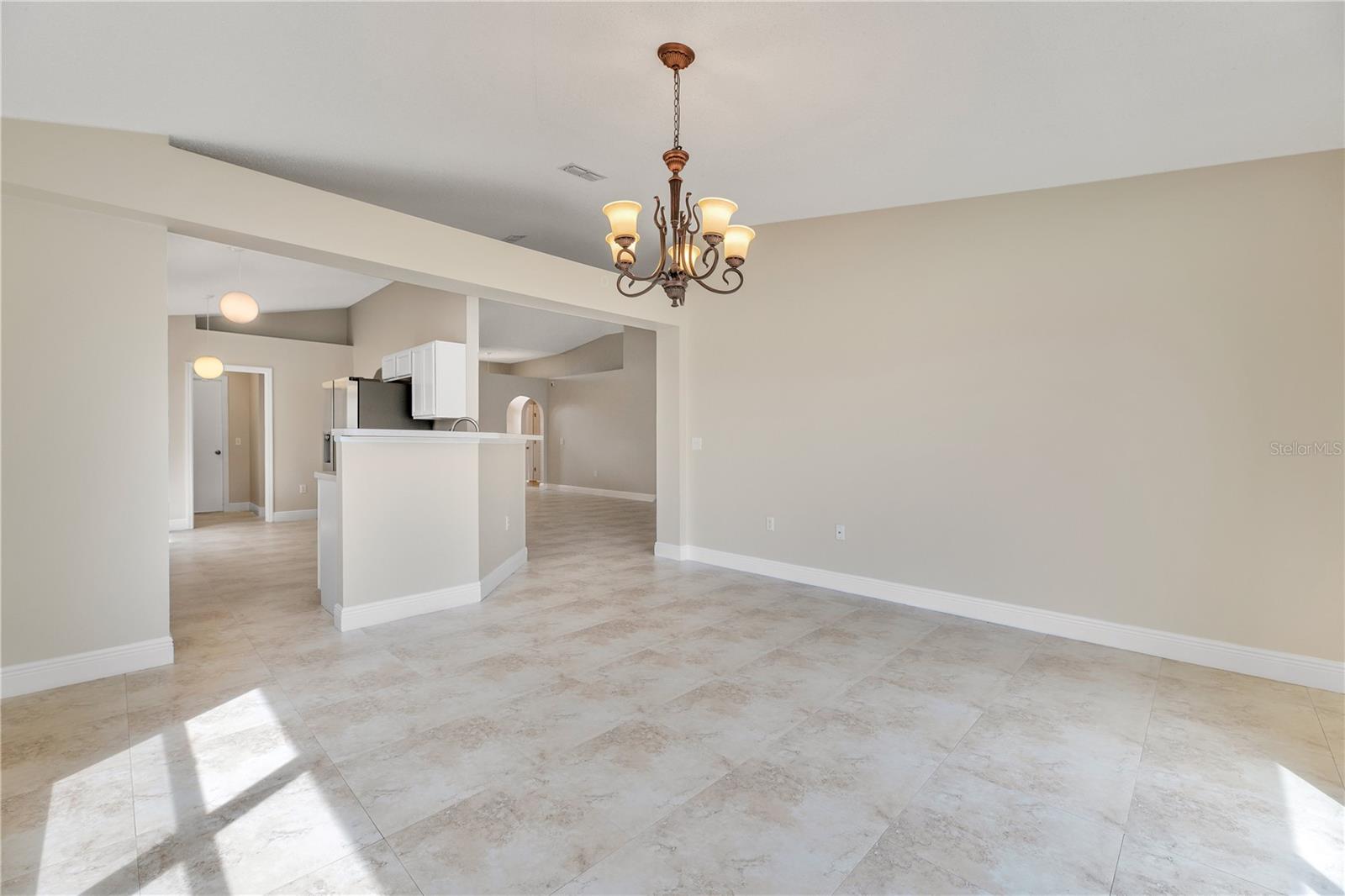 Image 6 of 26 For 1109 Ronlin Street