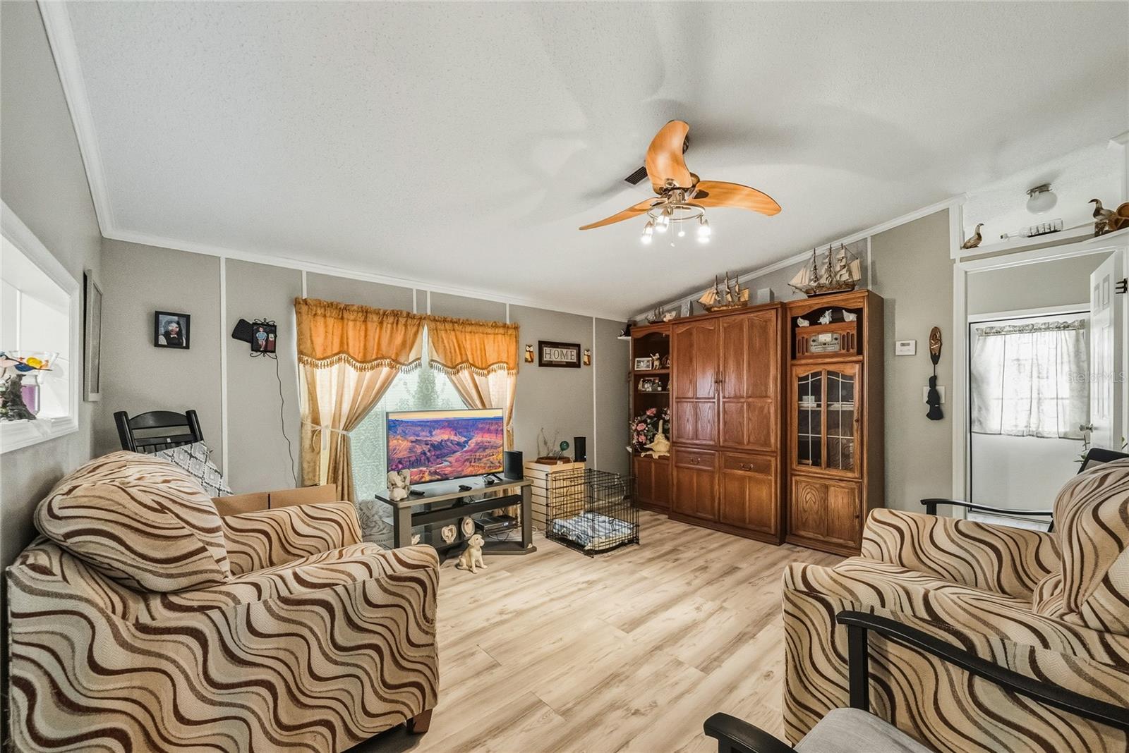 Image 10 of 29 For 306 Evandee Court