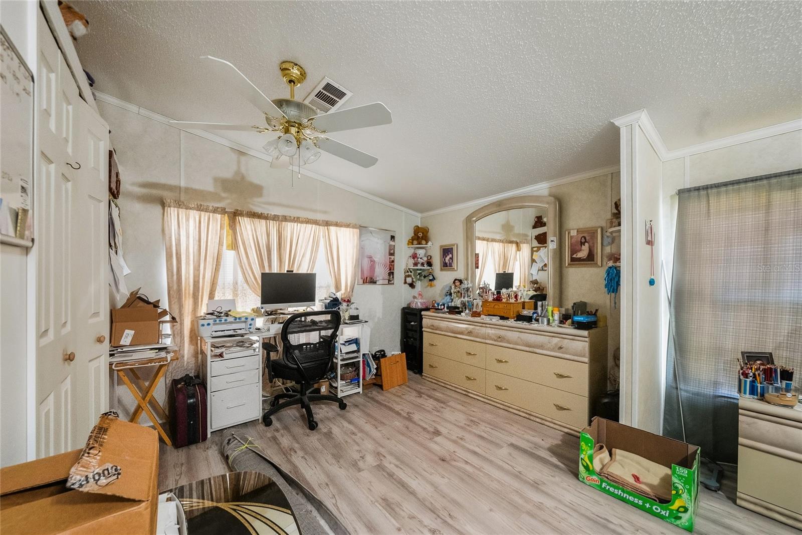 Image 13 of 29 For 306 Evandee Court