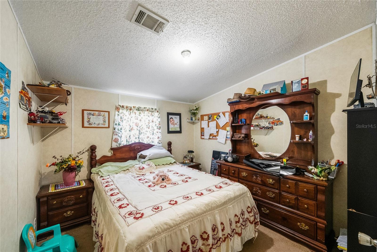 Image 17 of 29 For 306 Evandee Court