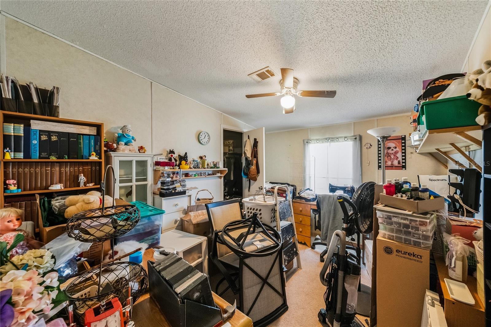 Image 19 of 29 For 306 Evandee Court