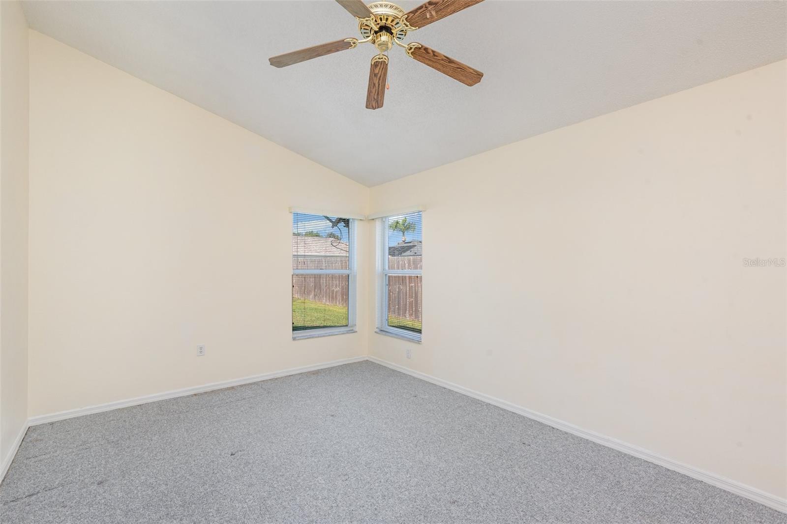 Image 10 of 25 For 844 Delfino Place