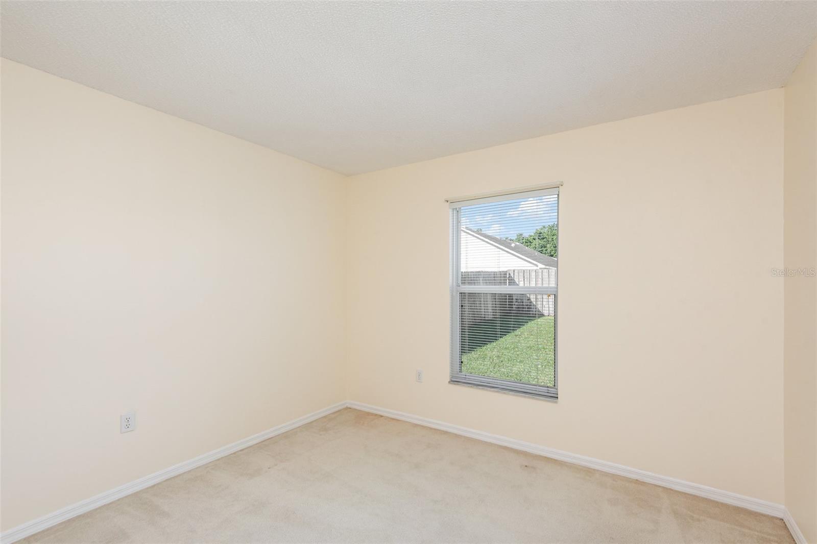 Image 14 of 25 For 844 Delfino Place