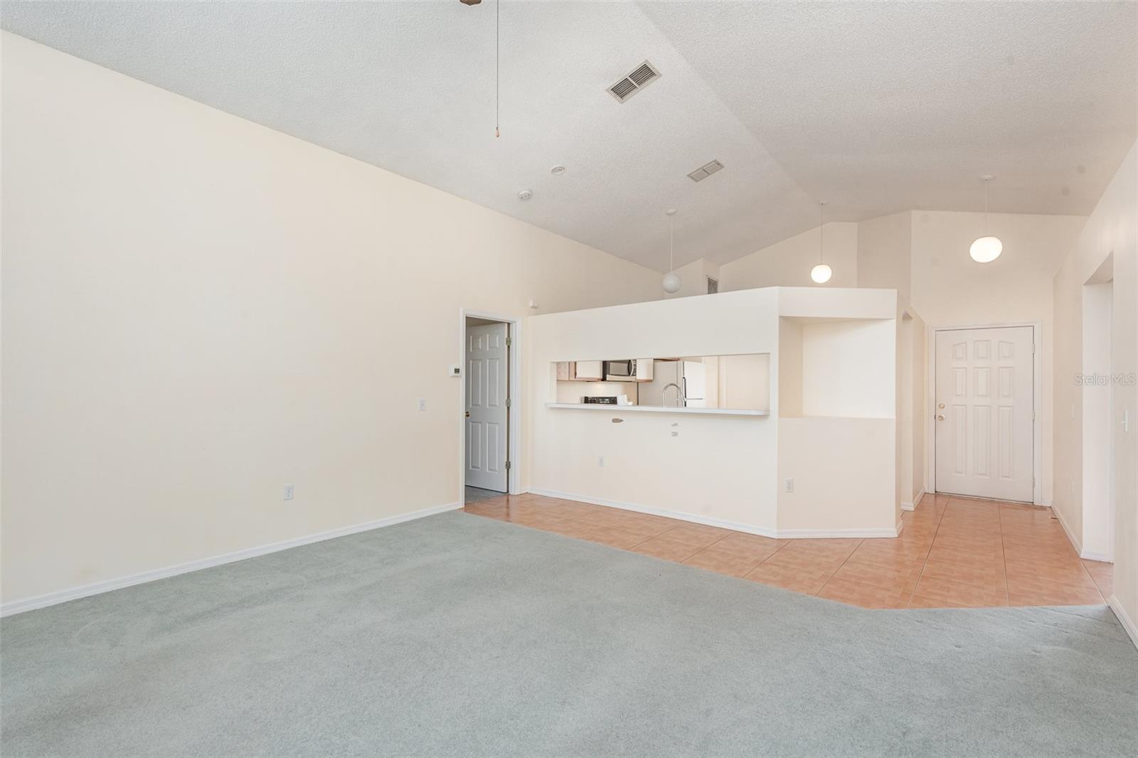 Image 4 of 25 For 844 Delfino Place