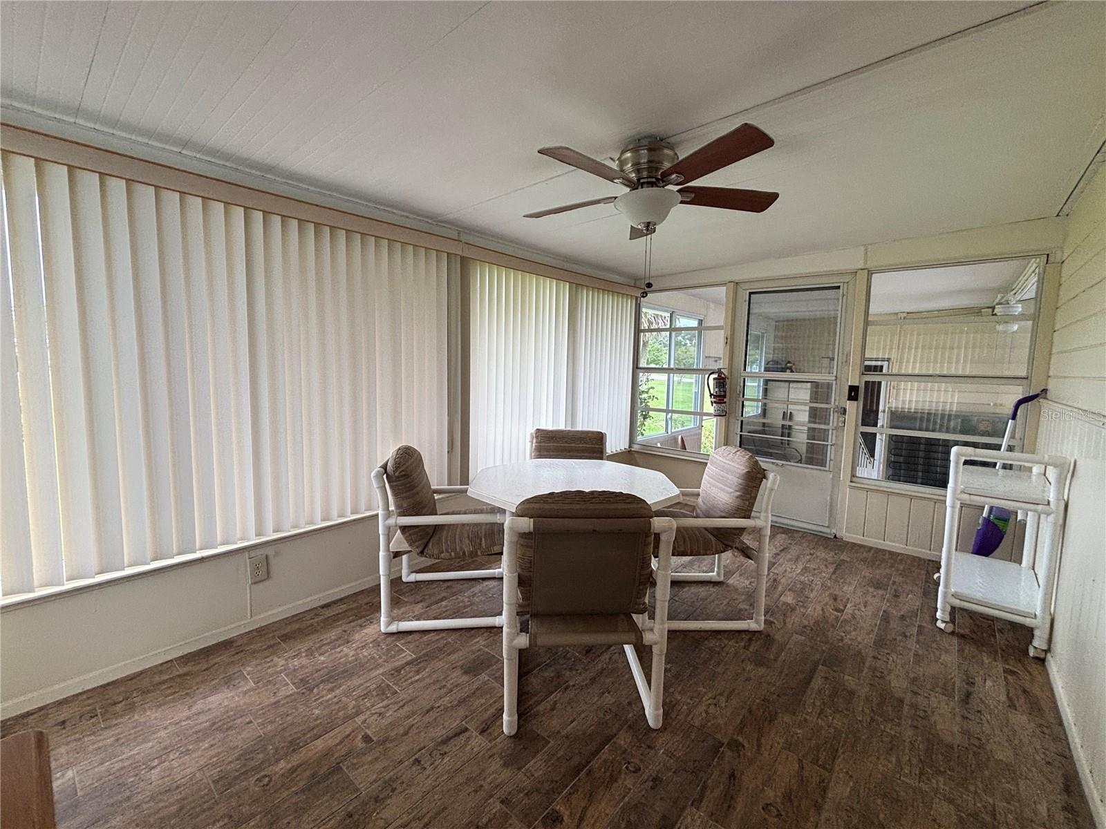 Image 17 of 28 For 2111 Canopy Circle 139