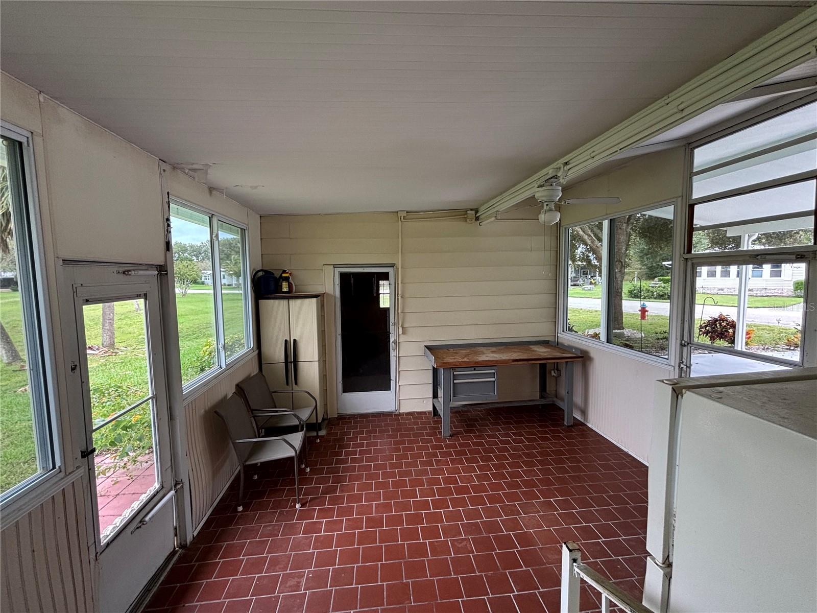 Image 18 of 28 For 2111 Canopy Circle 139