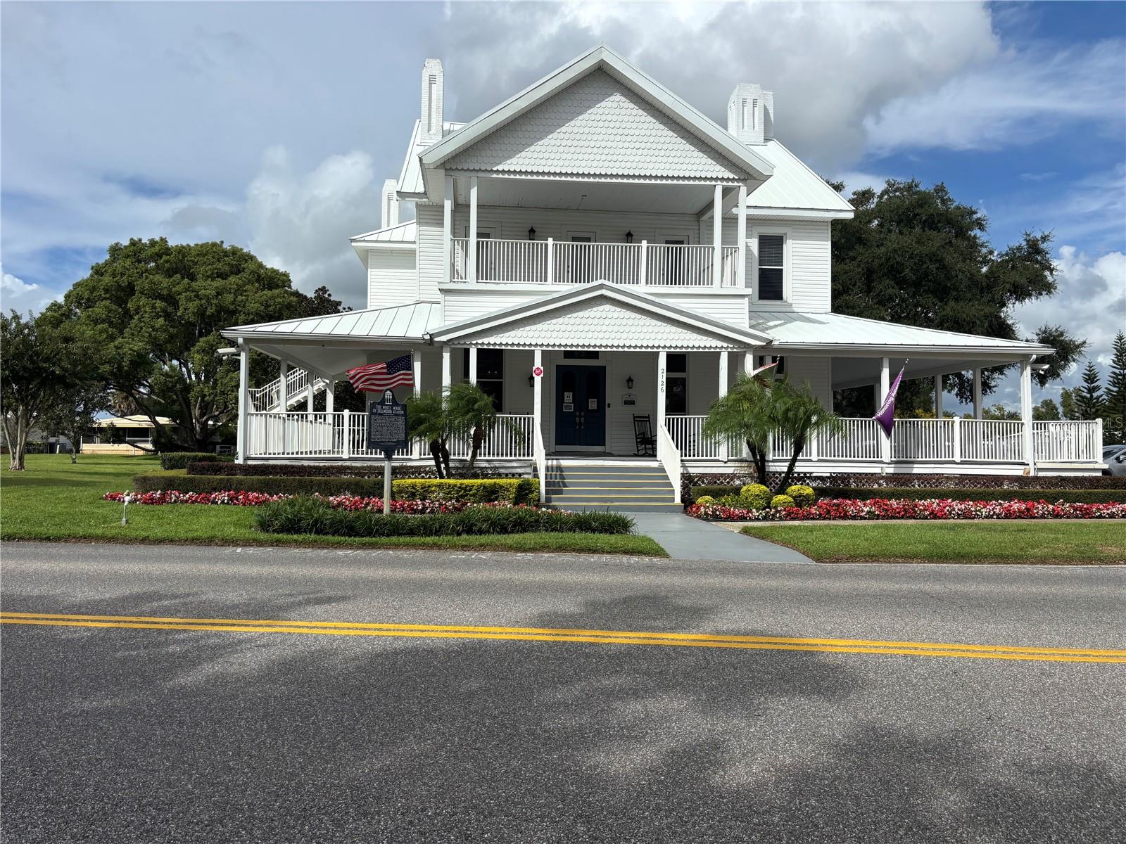 Image 21 of 28 For 2111 Canopy Circle 139