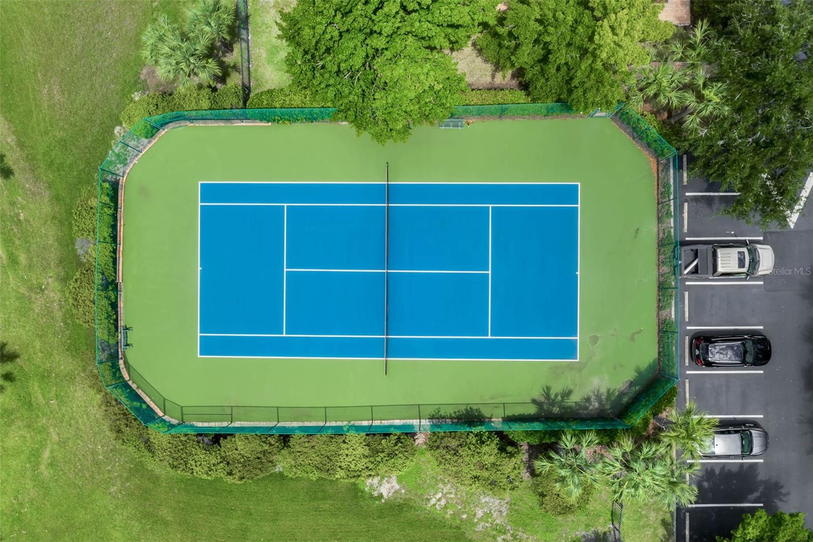 Image 10 of 58 For 8761 The Esplanade  5