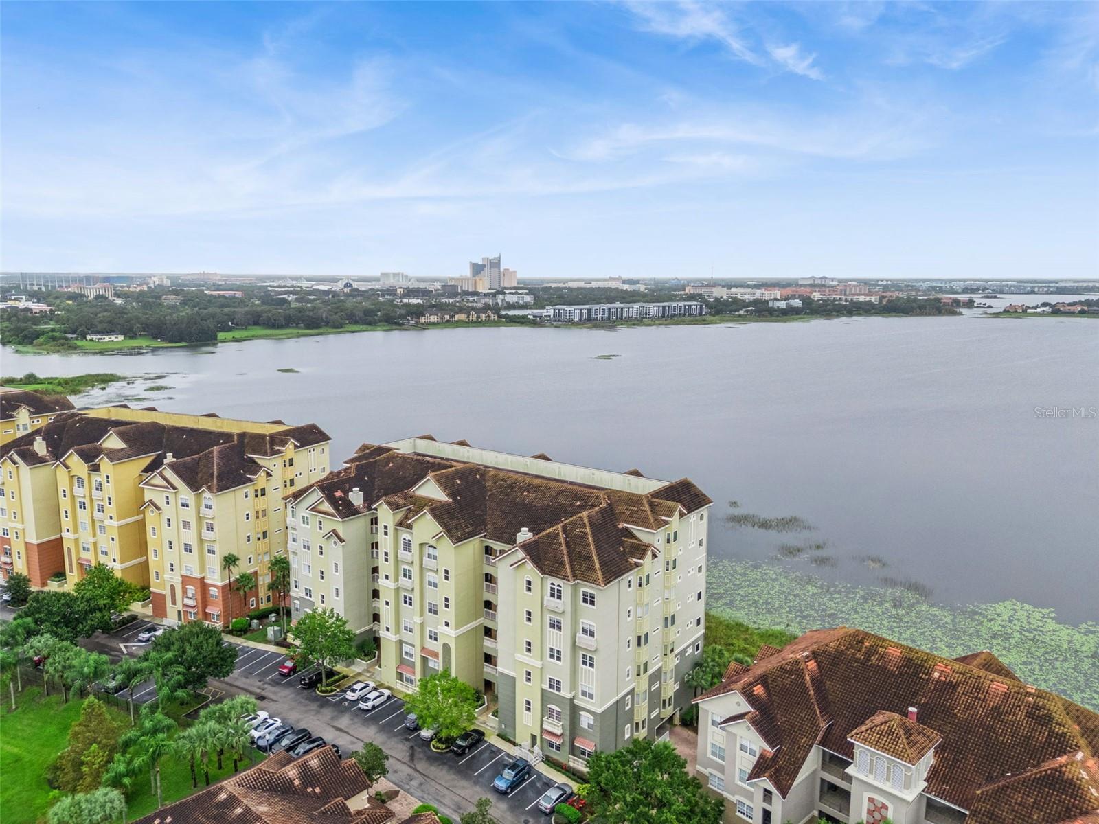 Image 20 of 58 For 8761 The Esplanade  5