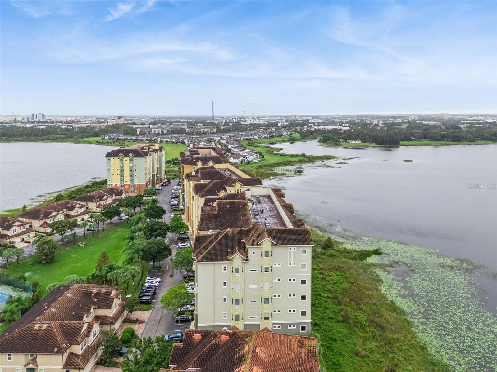 Image 21 of 58 For 8761 The Esplanade  5