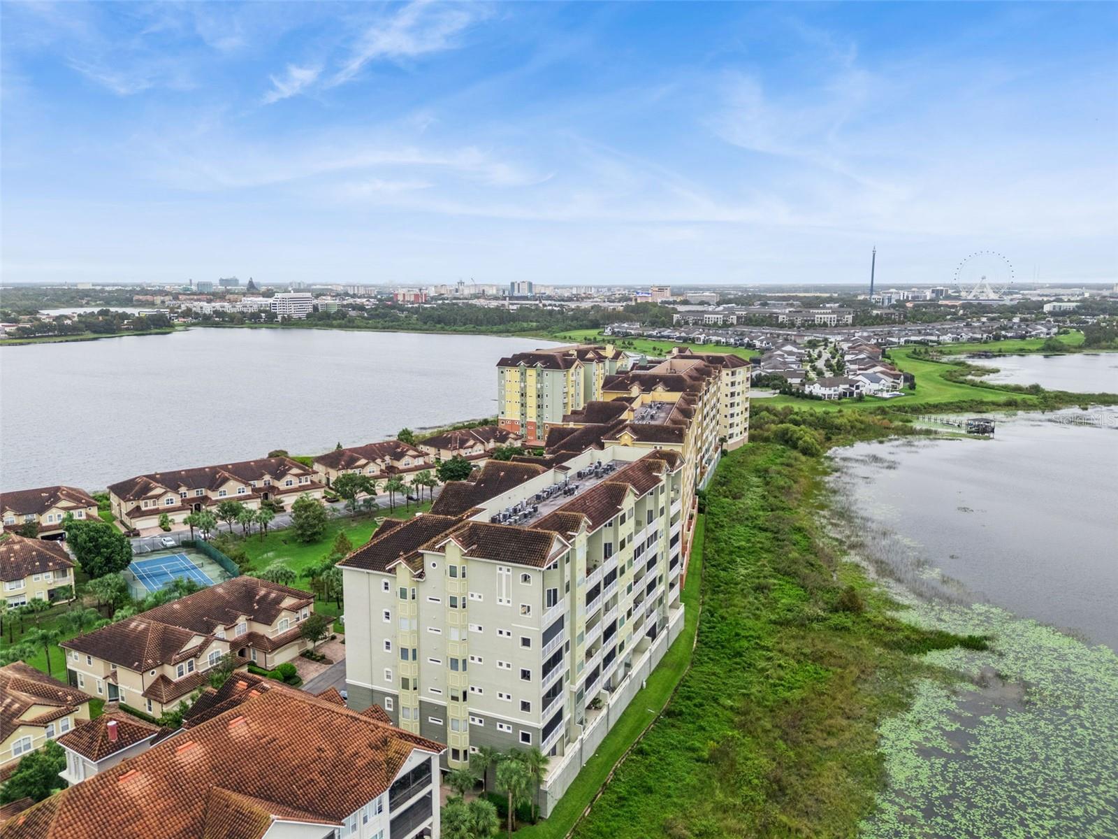 Image 22 of 58 For 8761 The Esplanade  5