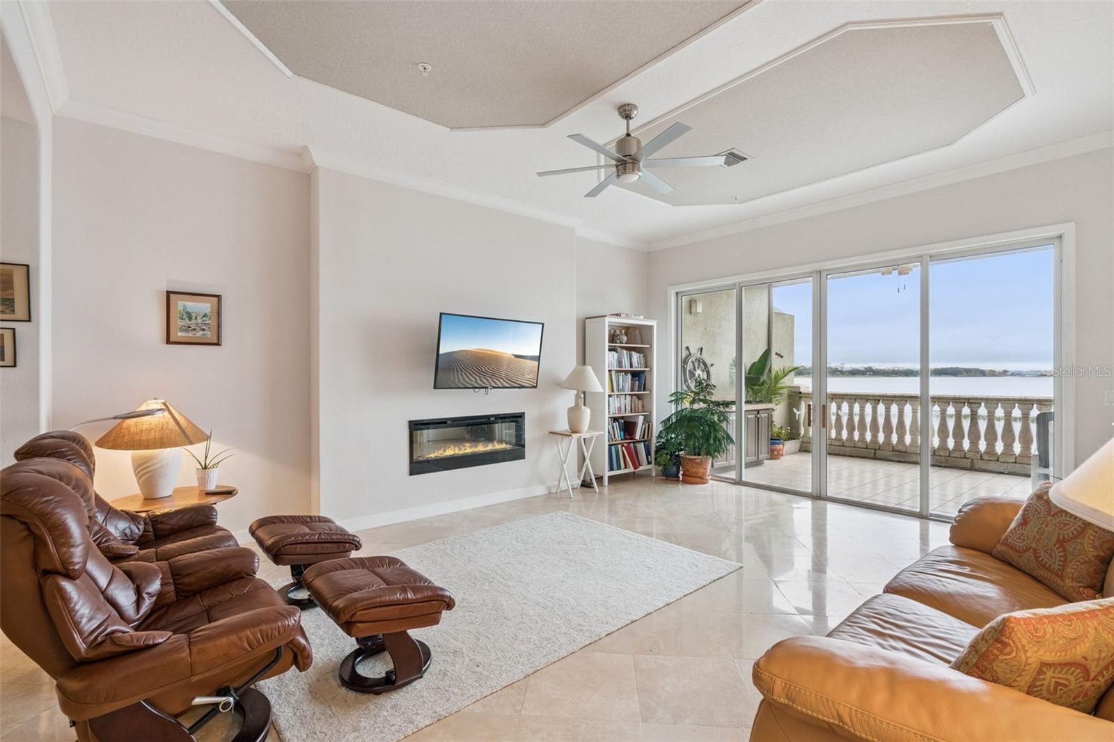 Image 33 of 58 For 8761 The Esplanade  5