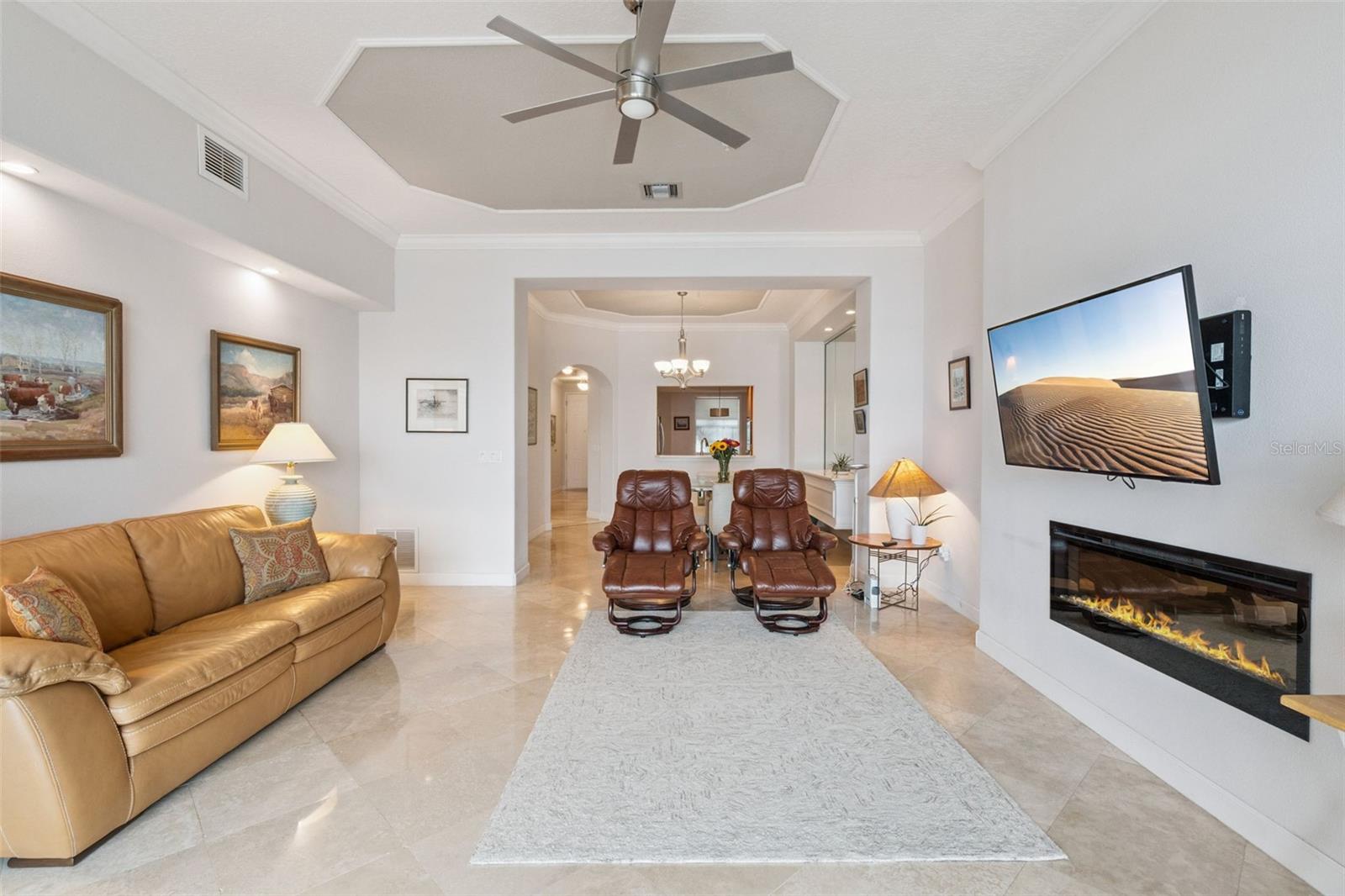 Image 35 of 58 For 8761 The Esplanade  5