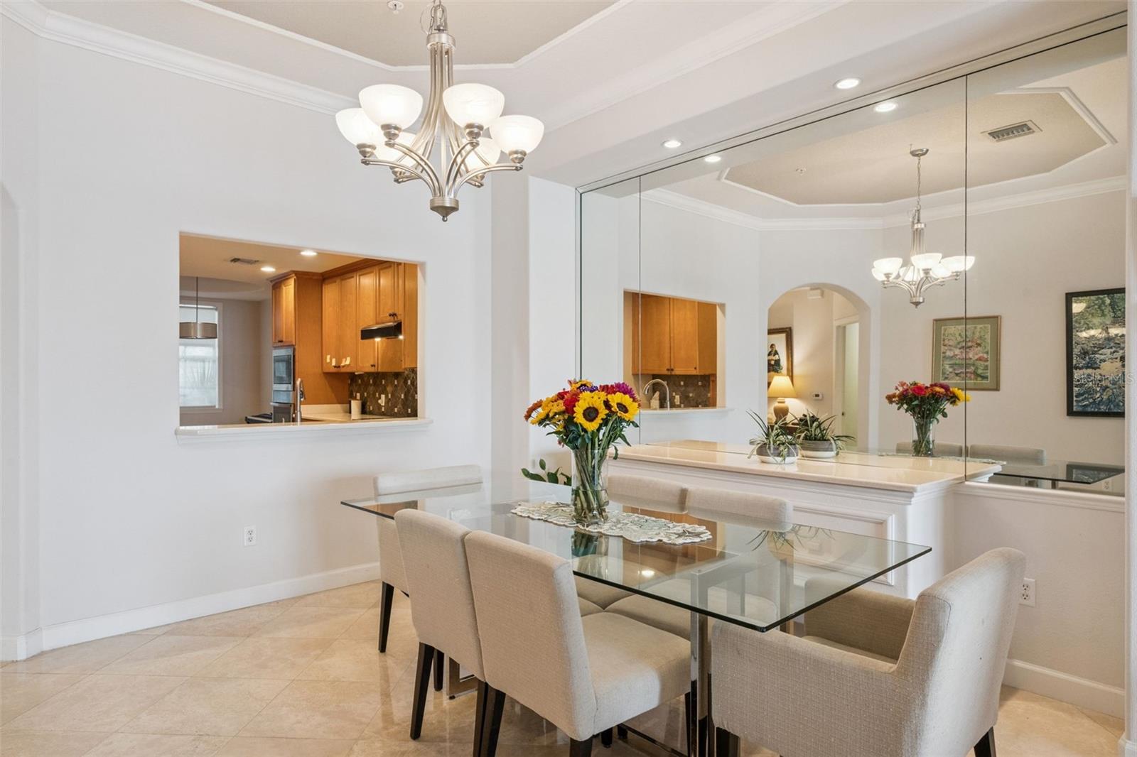 Image 36 of 58 For 8761 The Esplanade  5