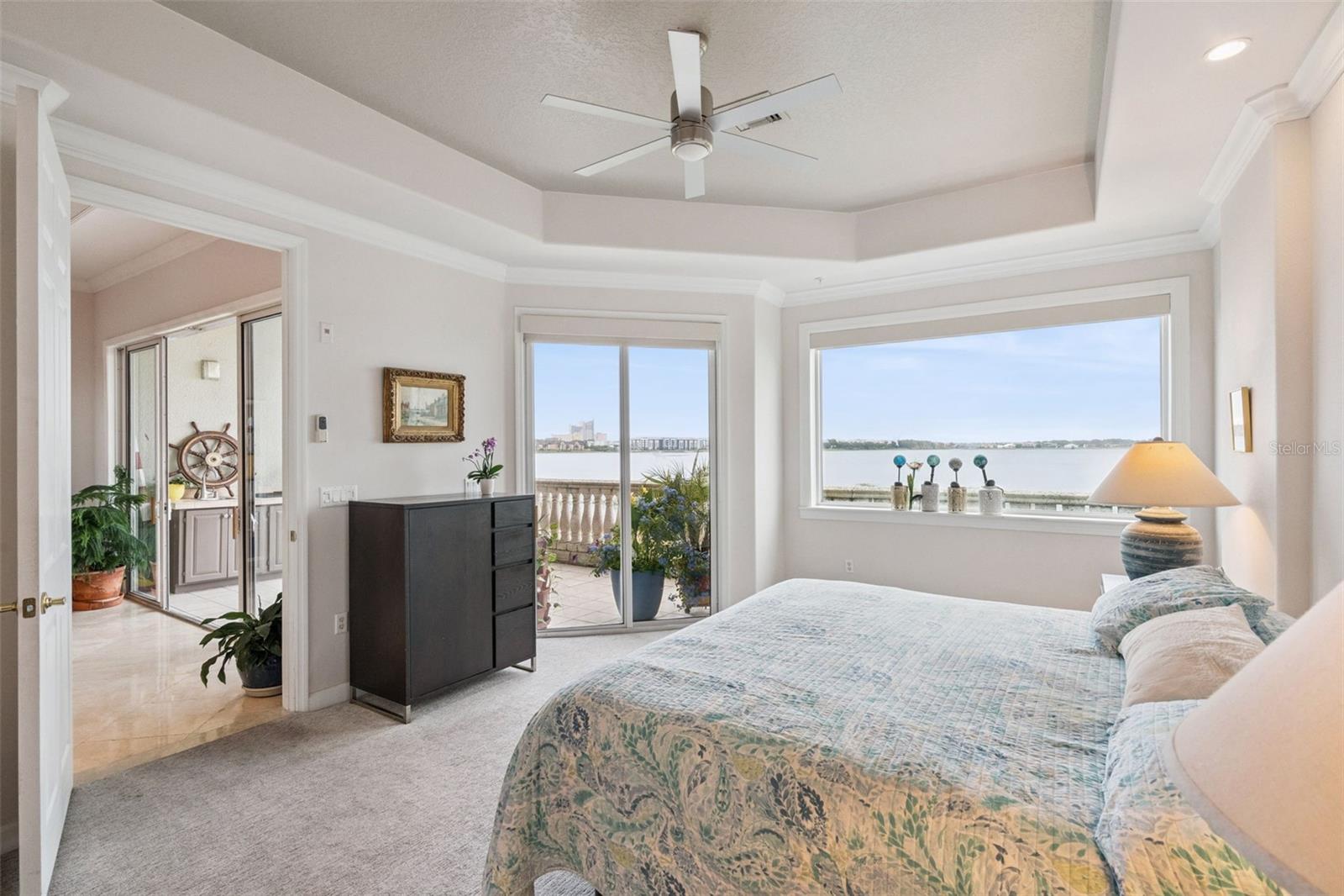 Image 39 of 58 For 8761 The Esplanade  5