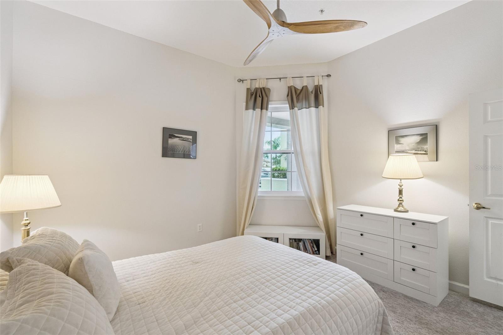 Image 46 of 58 For 8761 The Esplanade  5