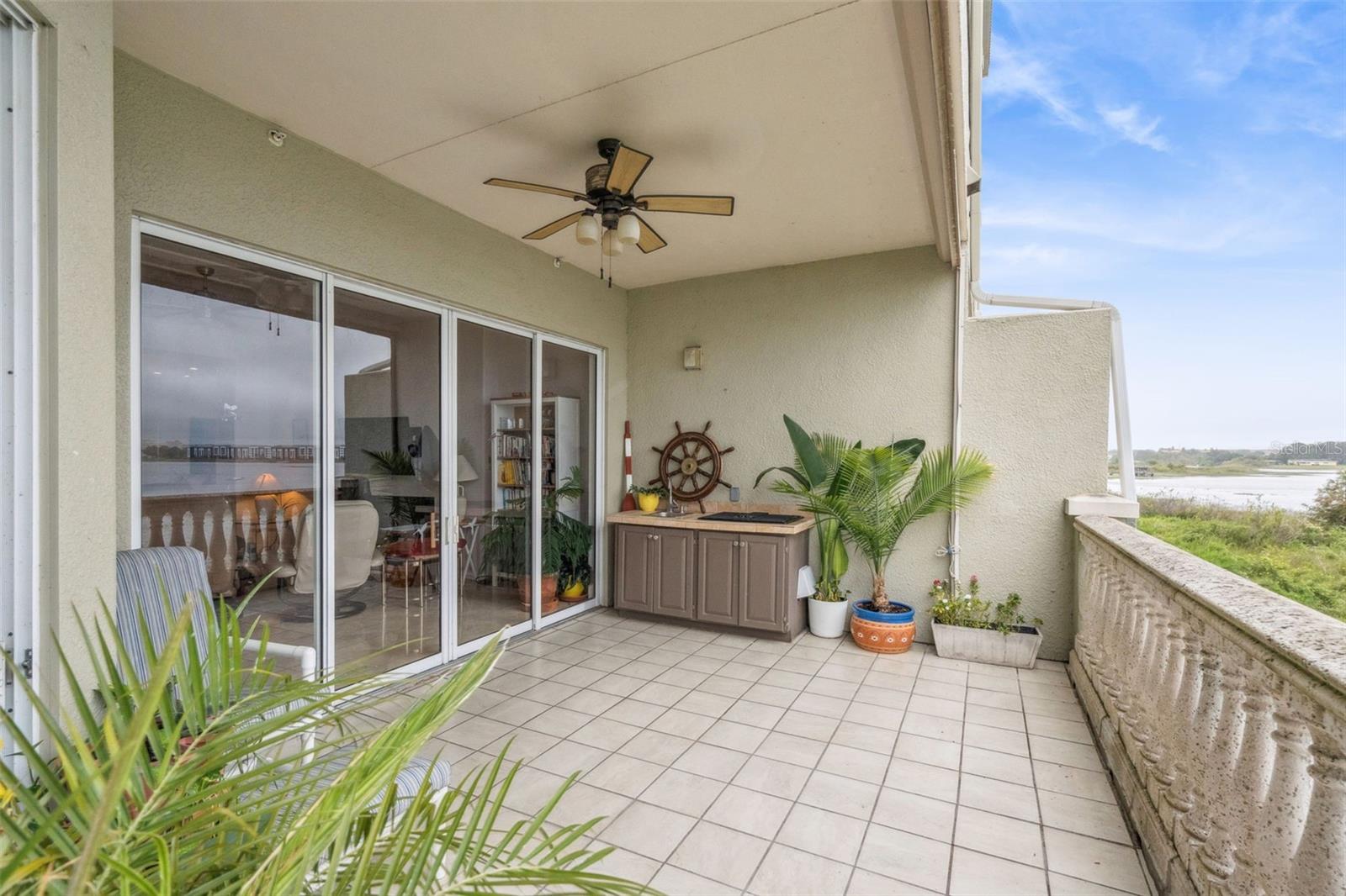 Image 53 of 58 For 8761 The Esplanade  5