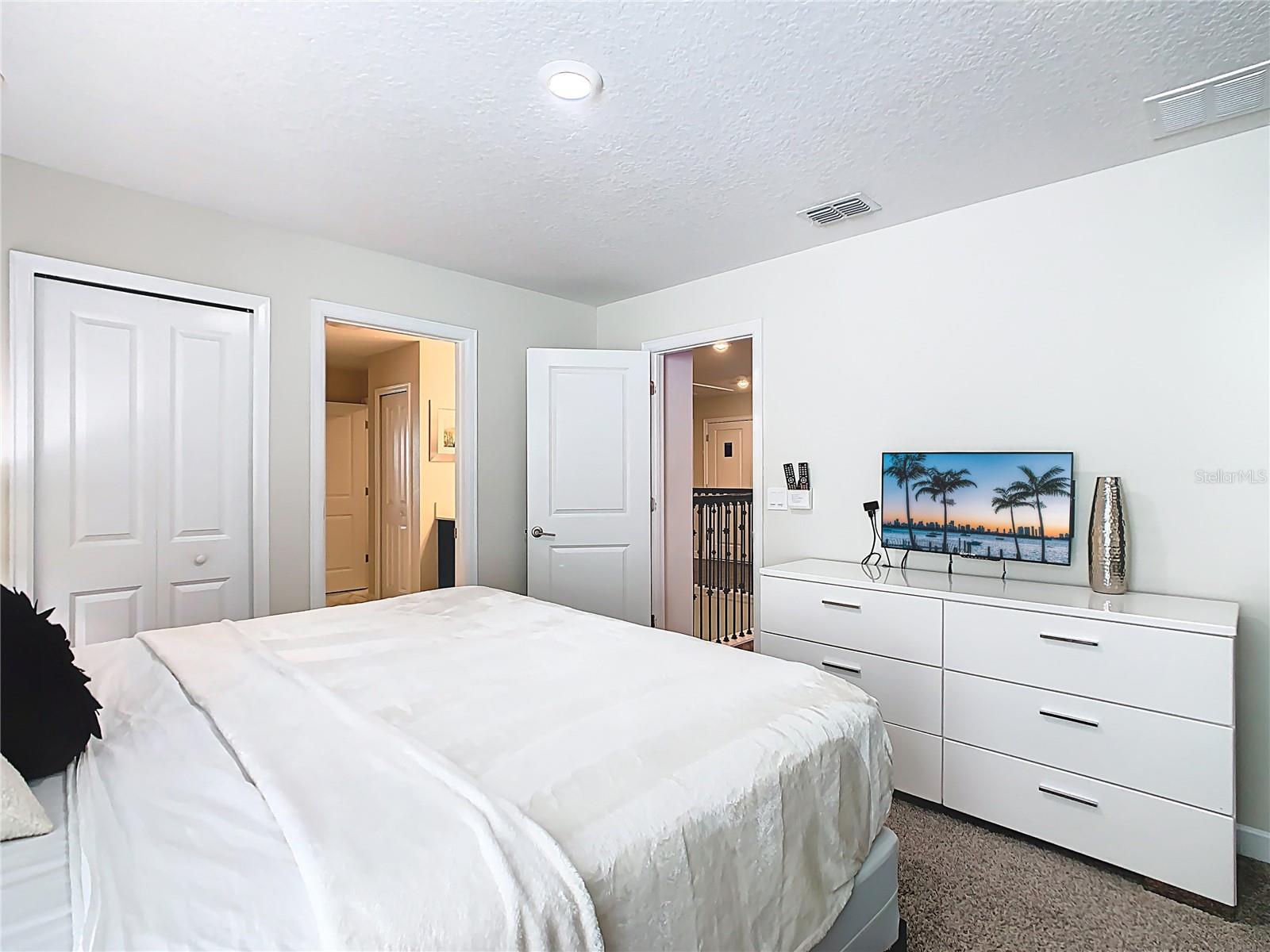 Image 31 of 56 For 2925 Fable Street