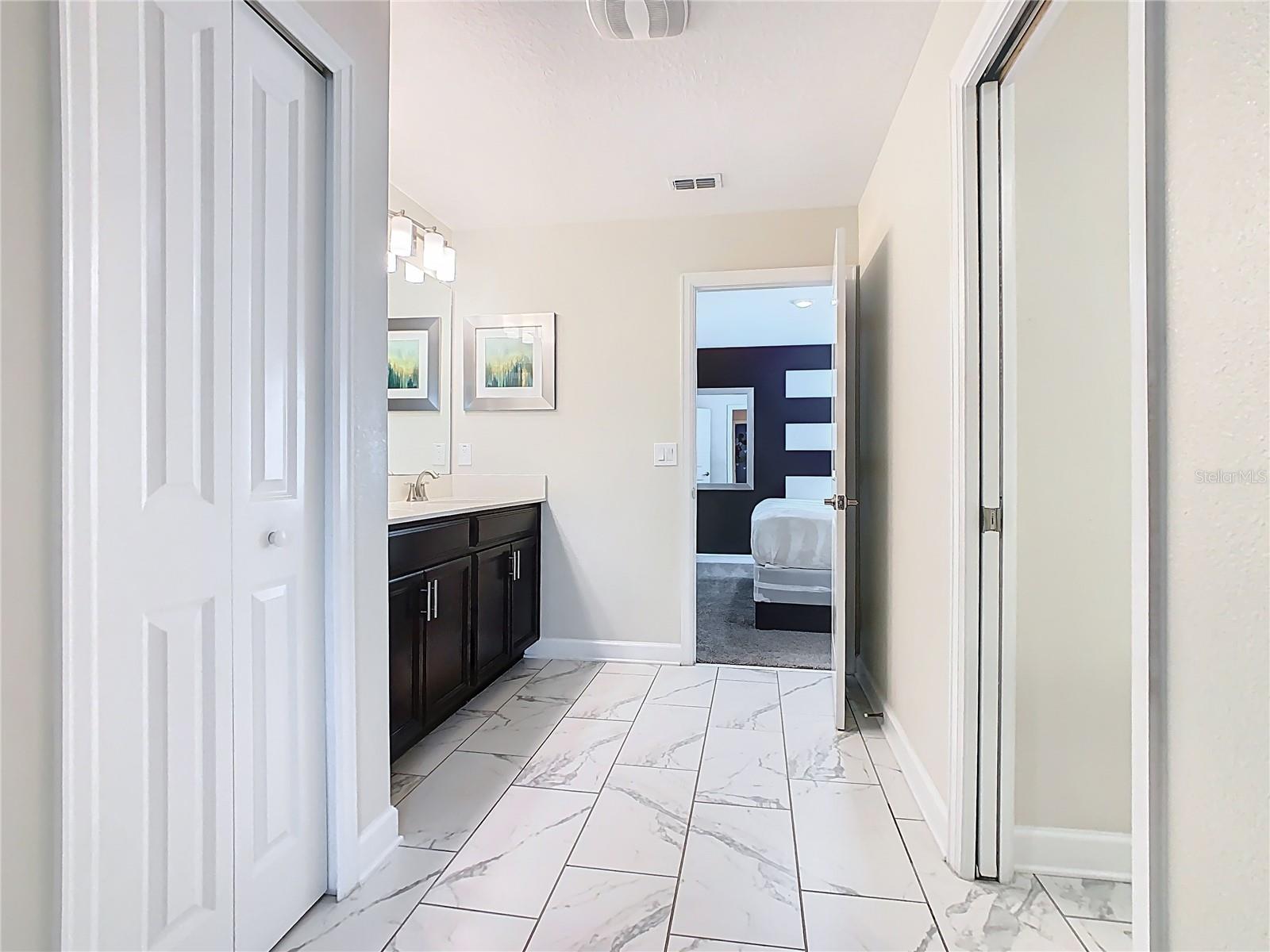 Image 33 of 56 For 2925 Fable Street