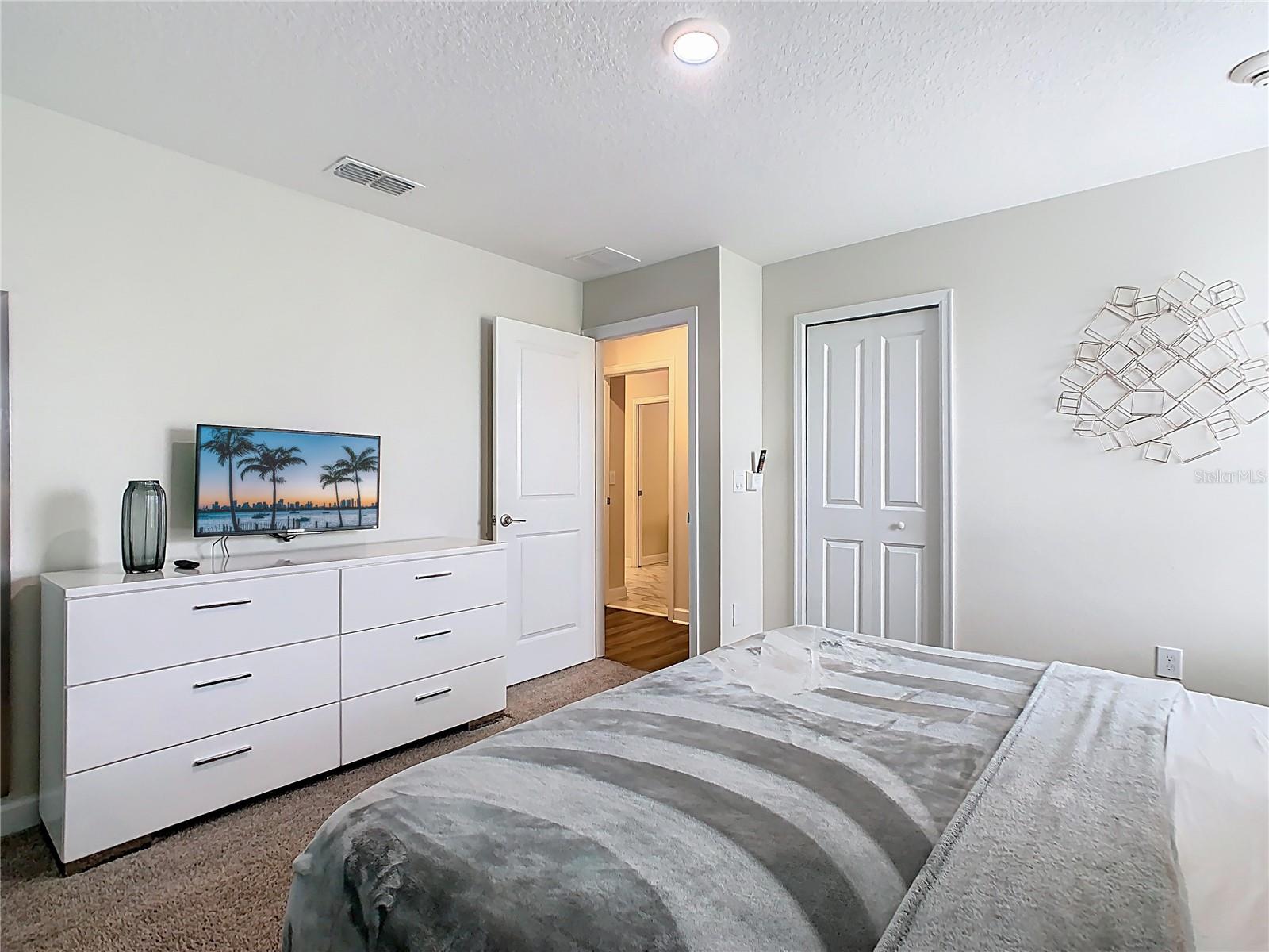 Image 35 of 56 For 2925 Fable Street