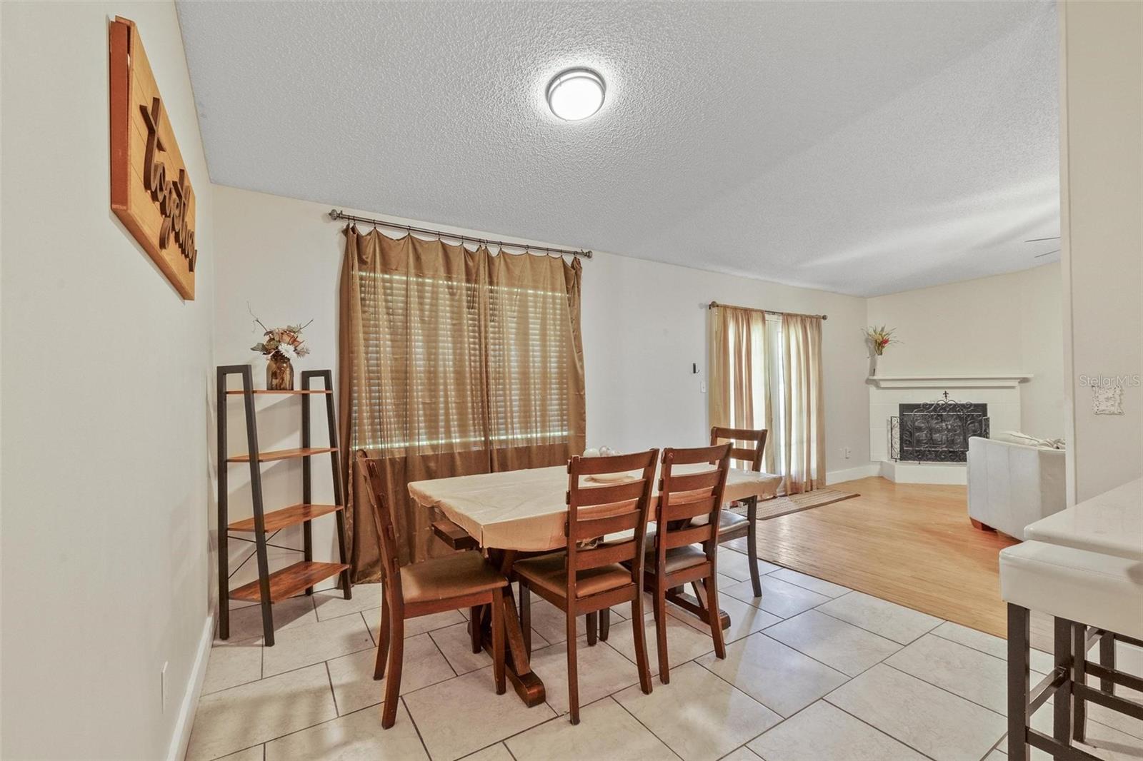 Image 14 of 42 For 4416 Summerfield Court