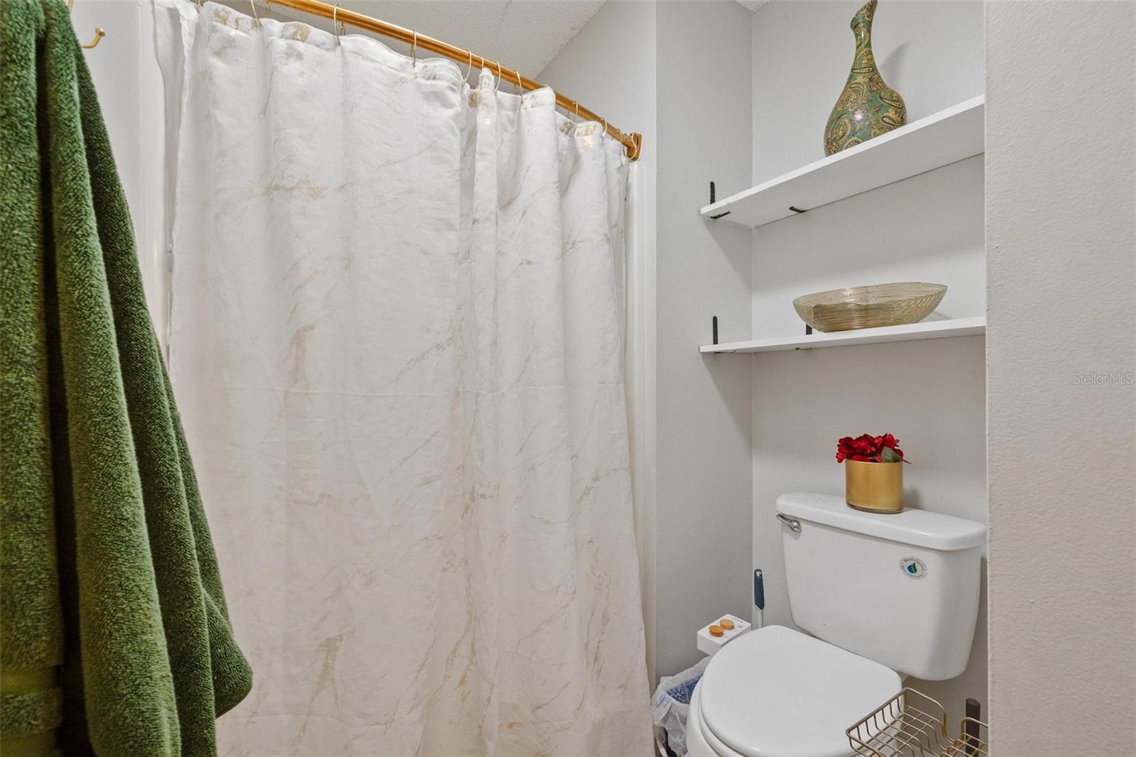 Image 18 of 42 For 4416 Summerfield Court