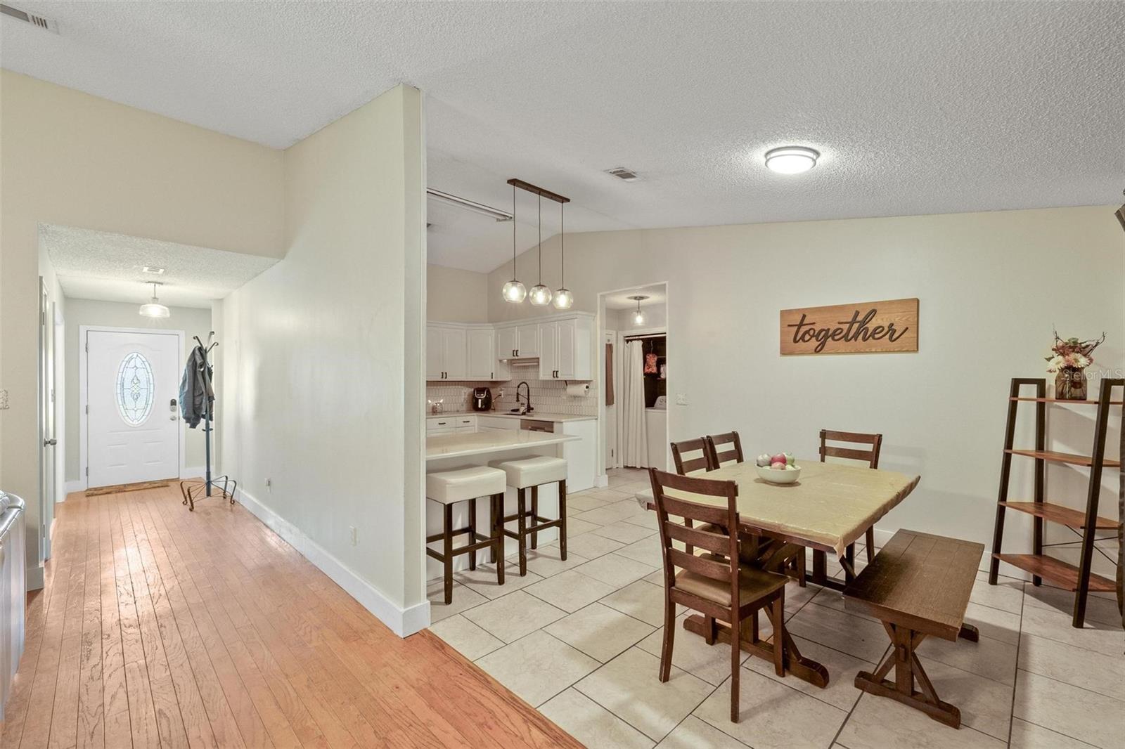 Image 6 of 42 For 4416 Summerfield Court