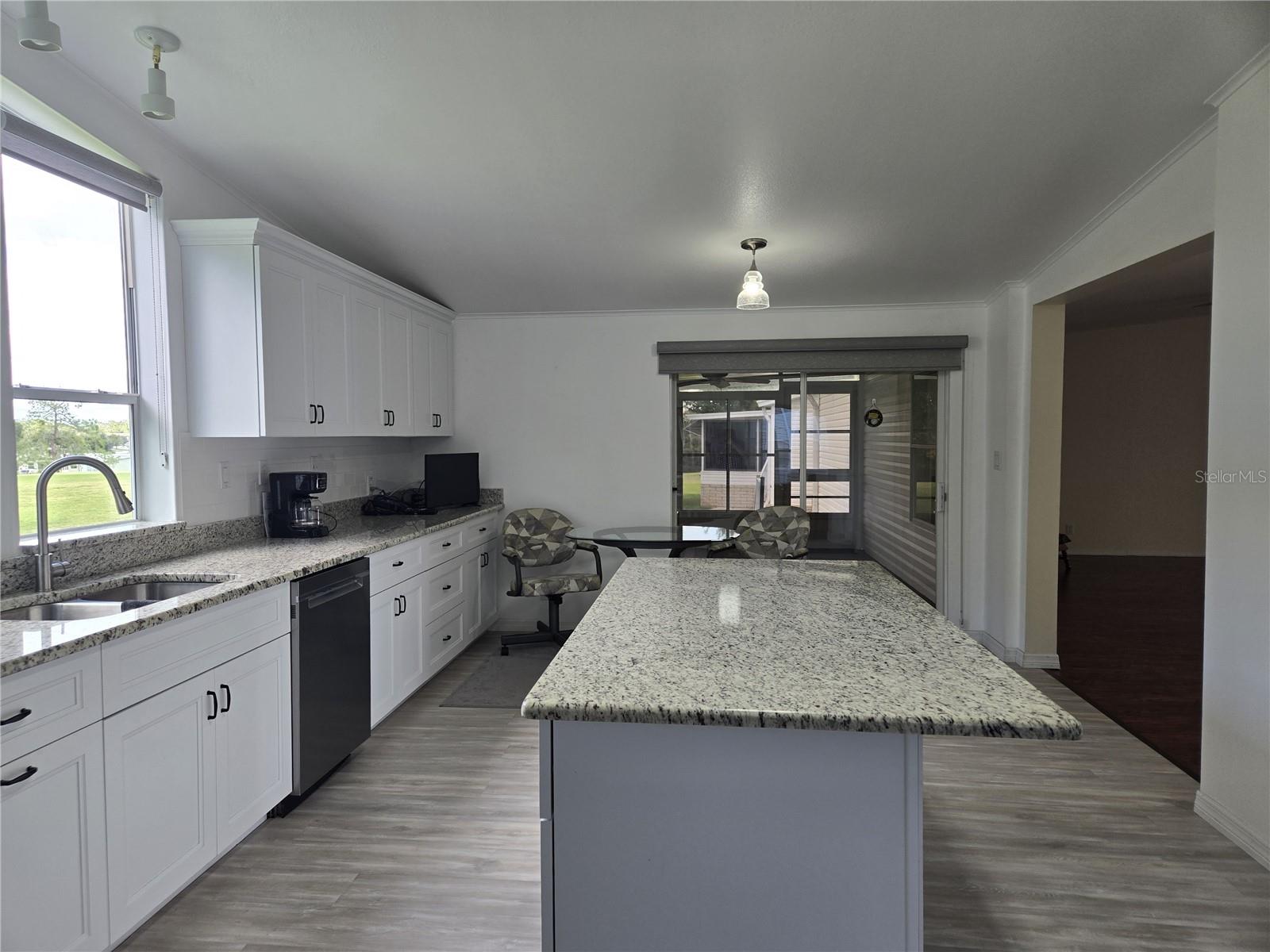Image 15 of 31 For 2696 Lake Grassmere Circle 1874