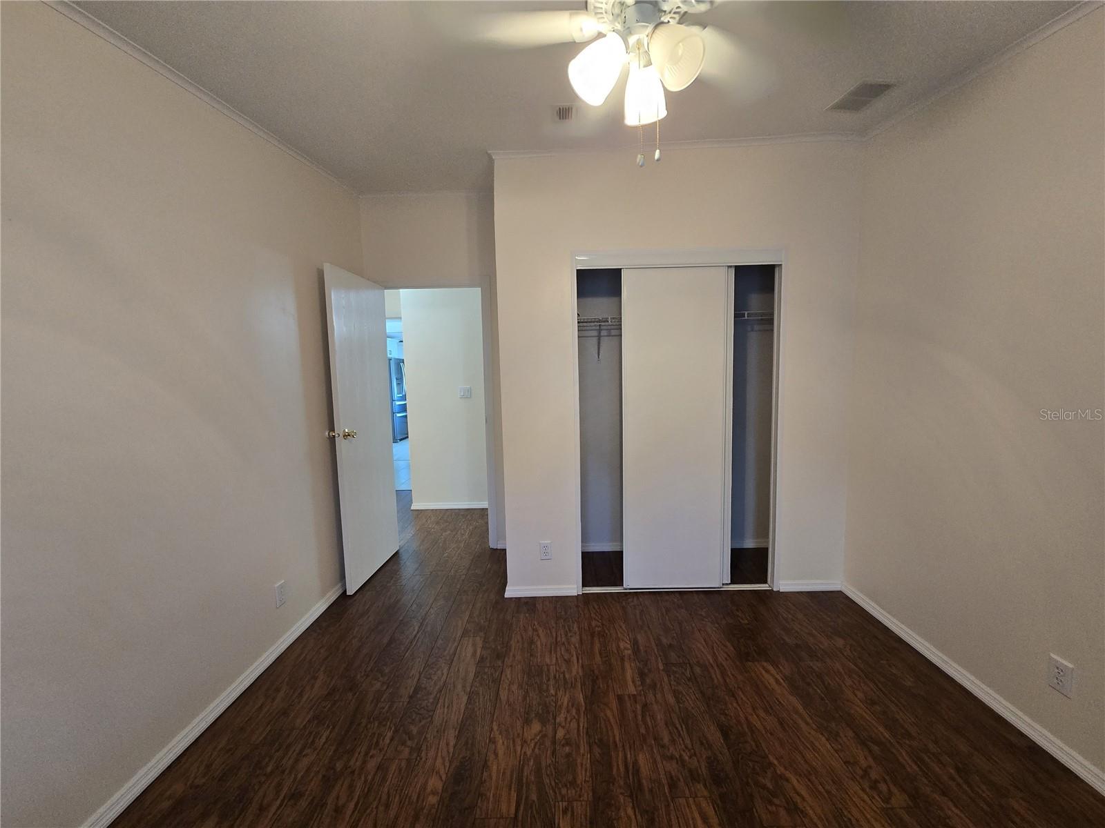 Image 23 of 31 For 2696 Lake Grassmere Circle 1874