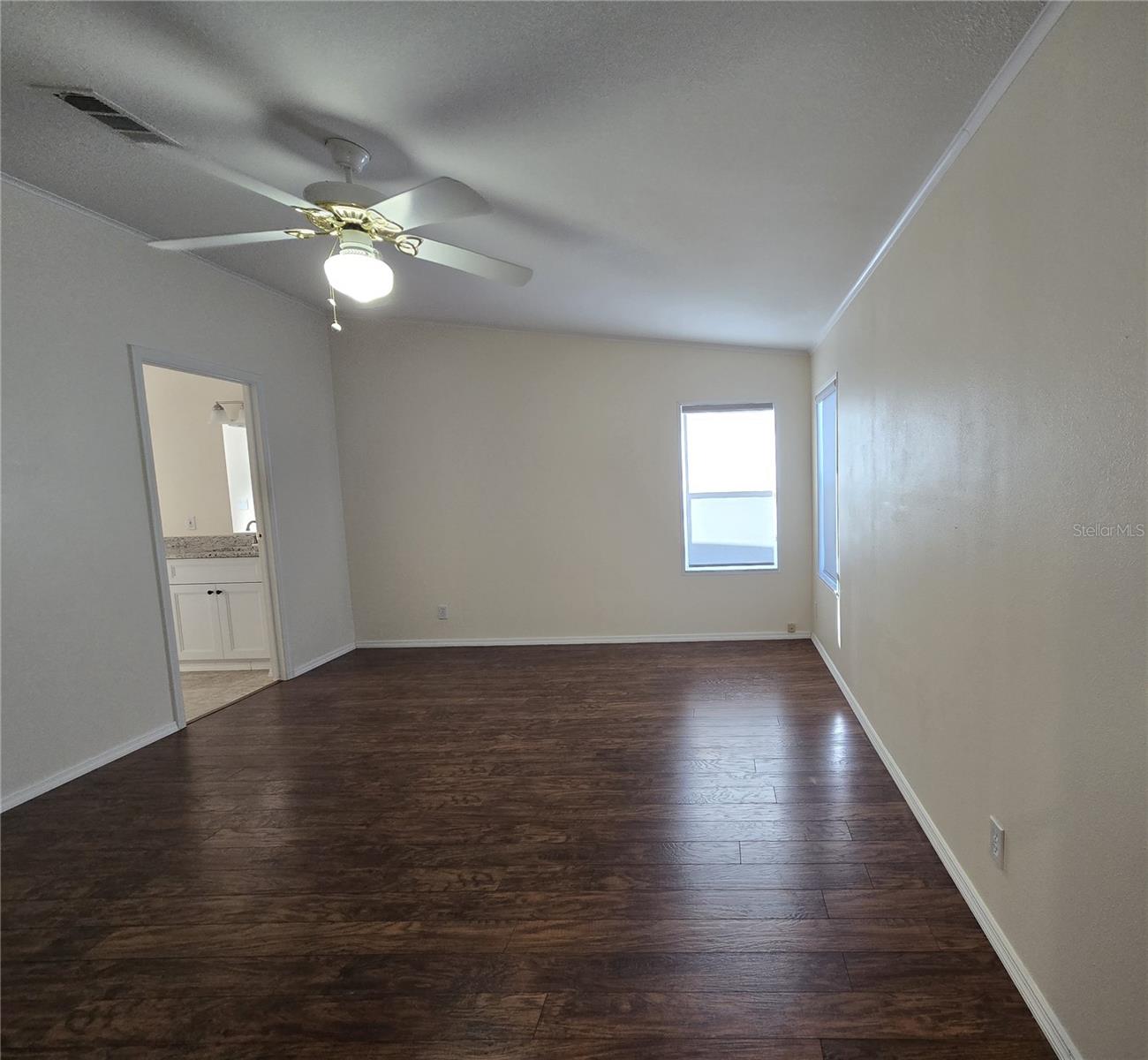 Image 25 of 31 For 2696 Lake Grassmere Circle 1874