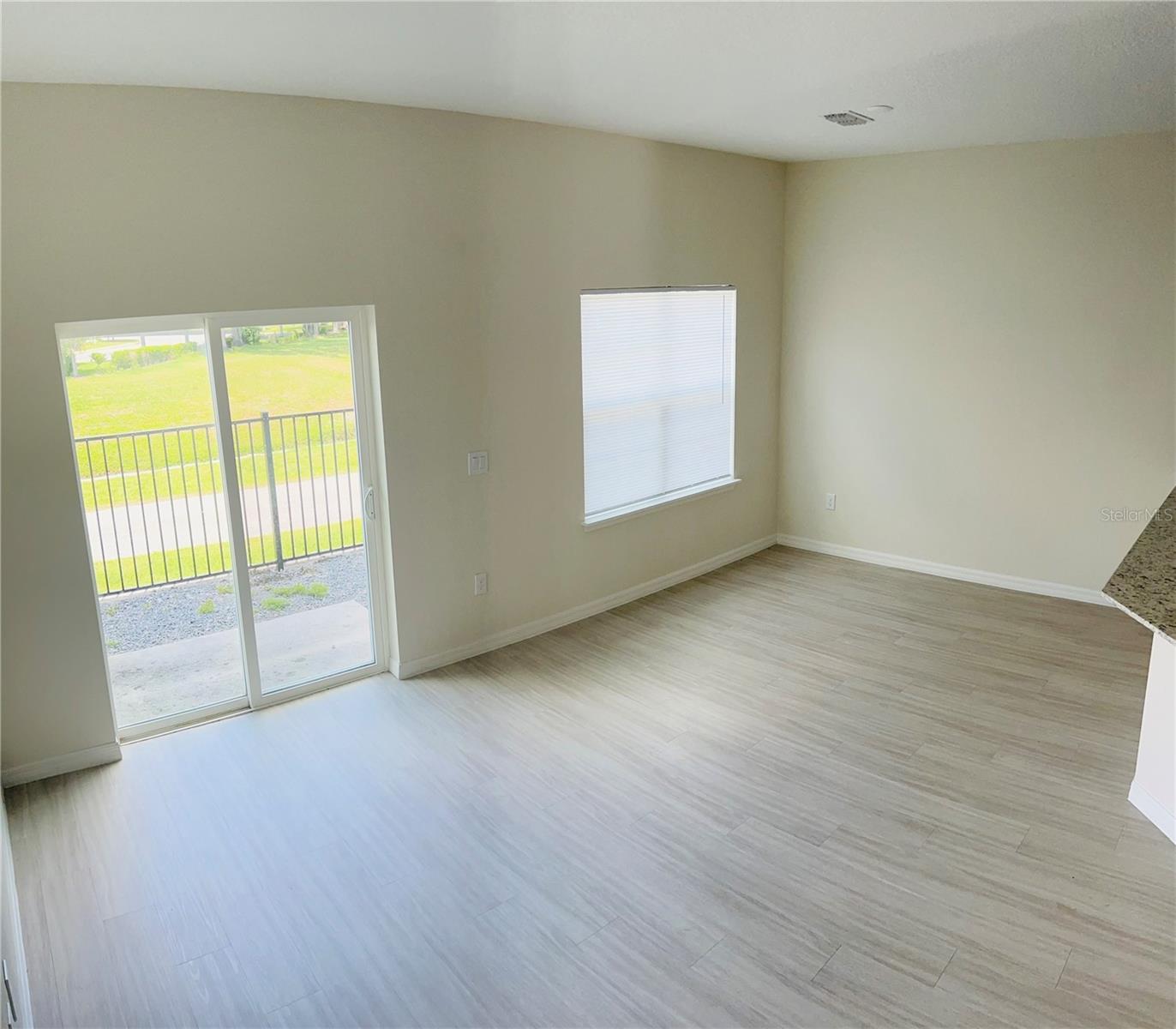 Image 8 of 19 For 2031 Claudia Lane