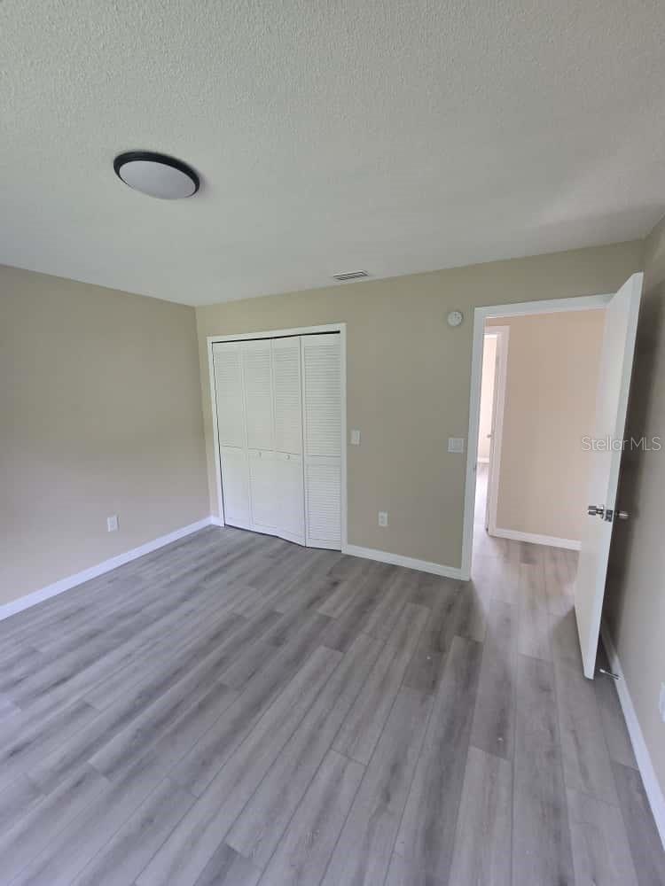 Image 4 of 15 For 611 Bay Avenue