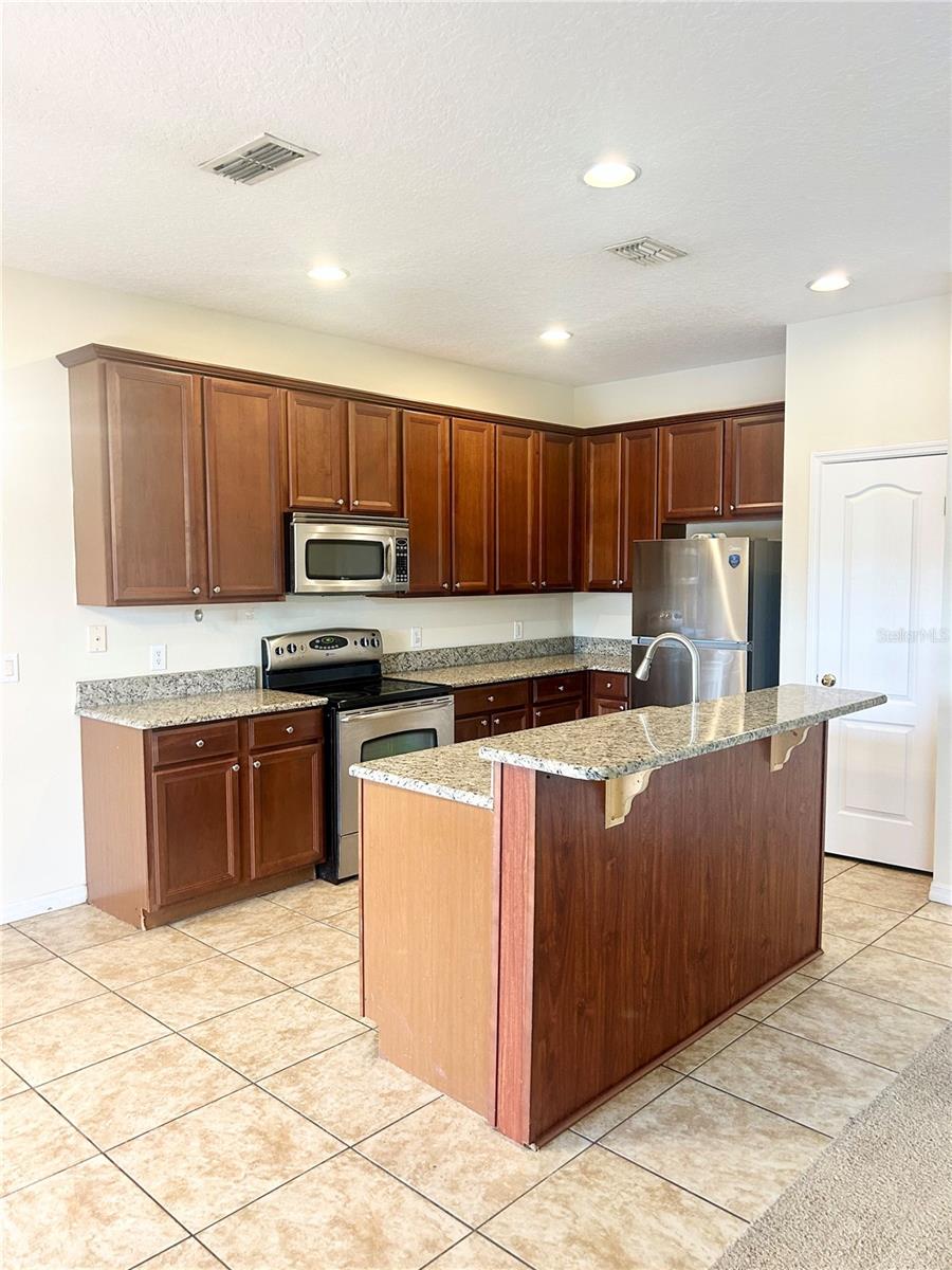 Image 10 of 29 For 3807 Wood Thrush Drive
