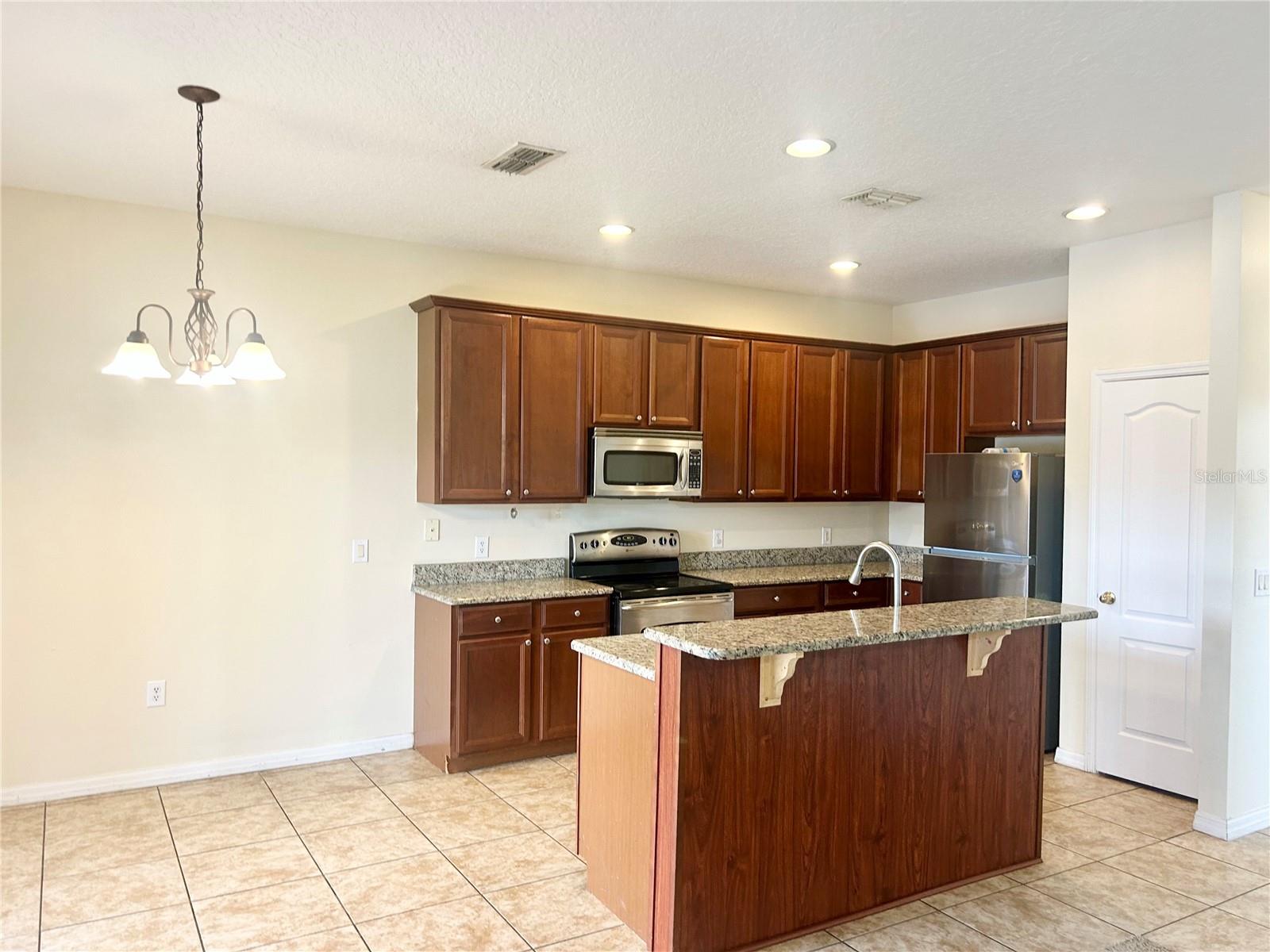 Image 8 of 29 For 3807 Wood Thrush Drive