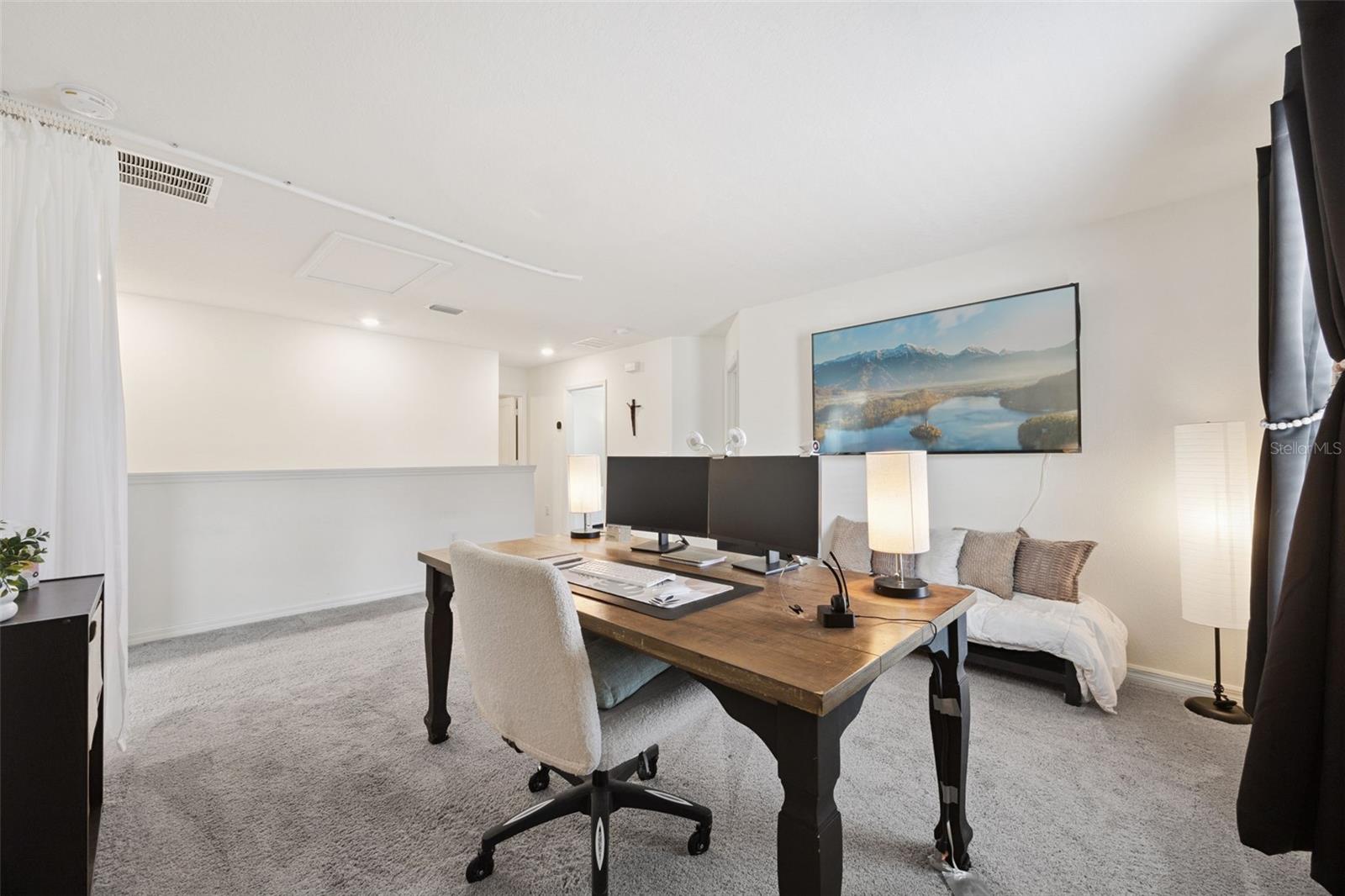 Image 14 of 40 For 1068 Papaya Circle