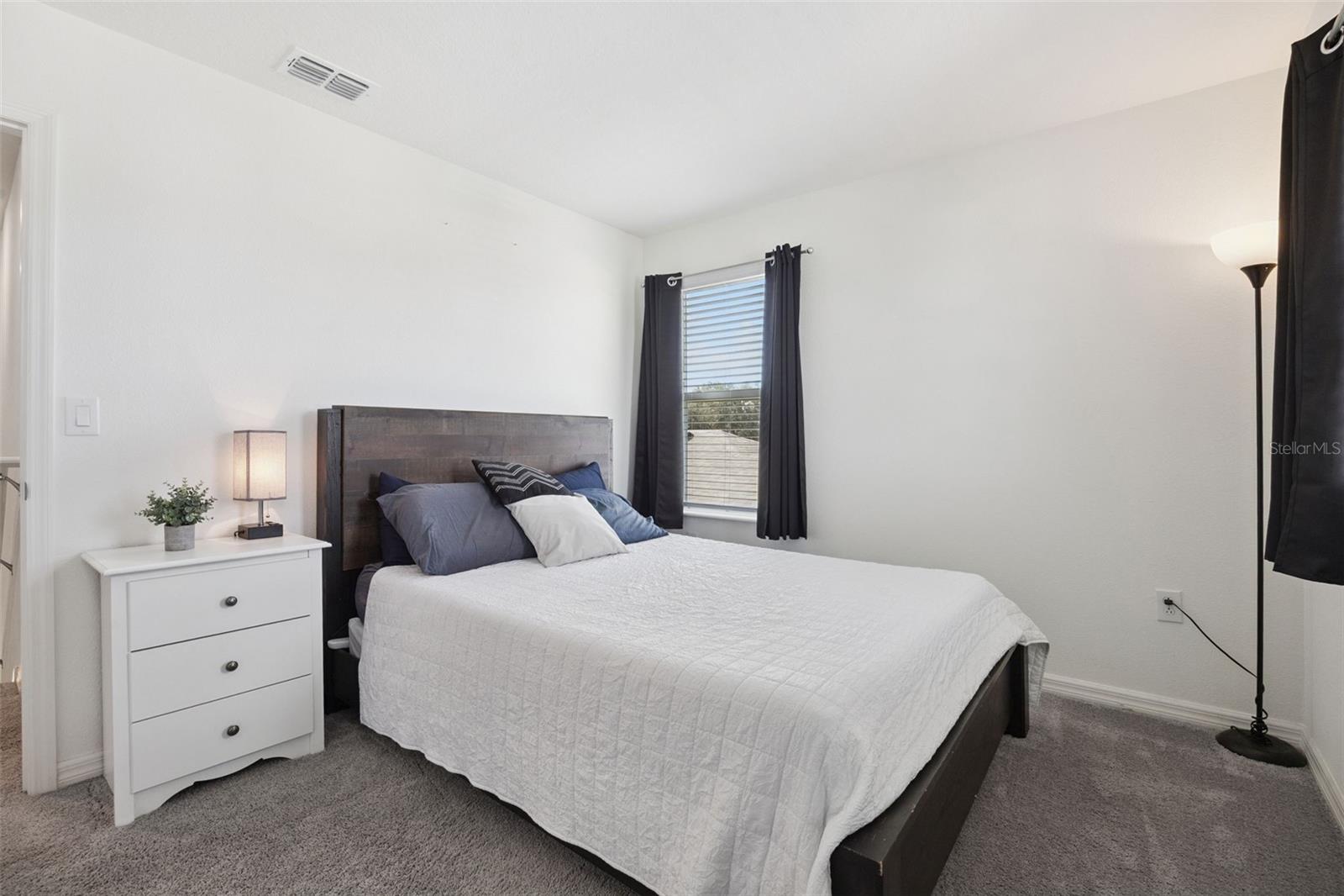 Image 26 of 40 For 1068 Papaya Circle