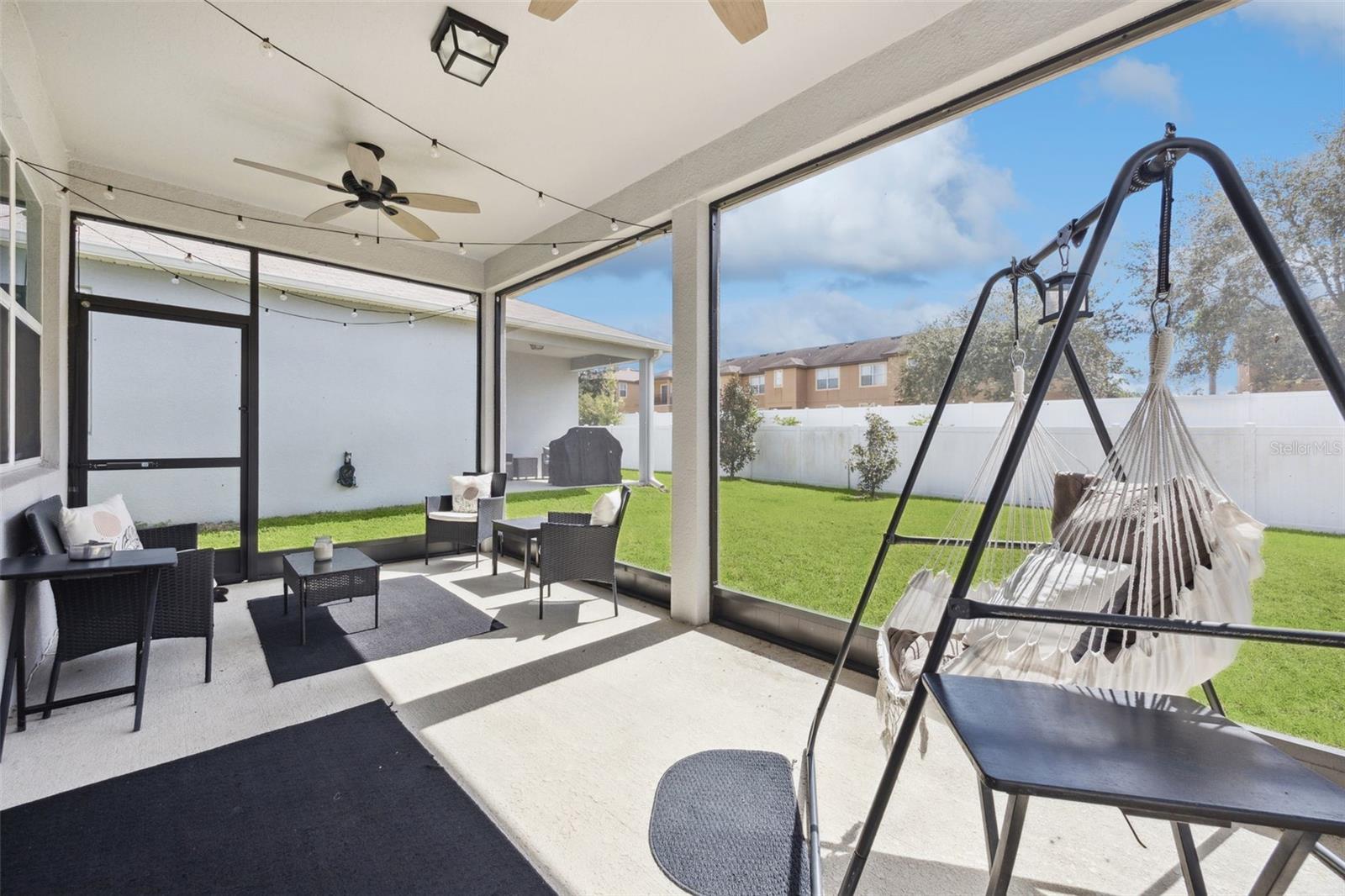 Image 35 of 40 For 1068 Papaya Circle