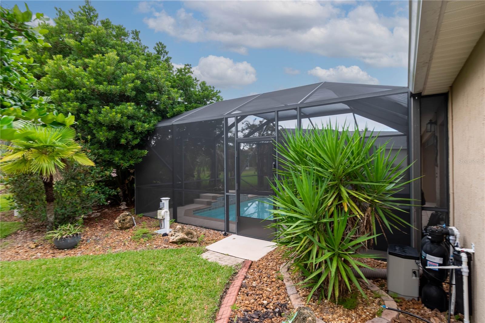 Image 9 of 50 For 15692 11th Court Road