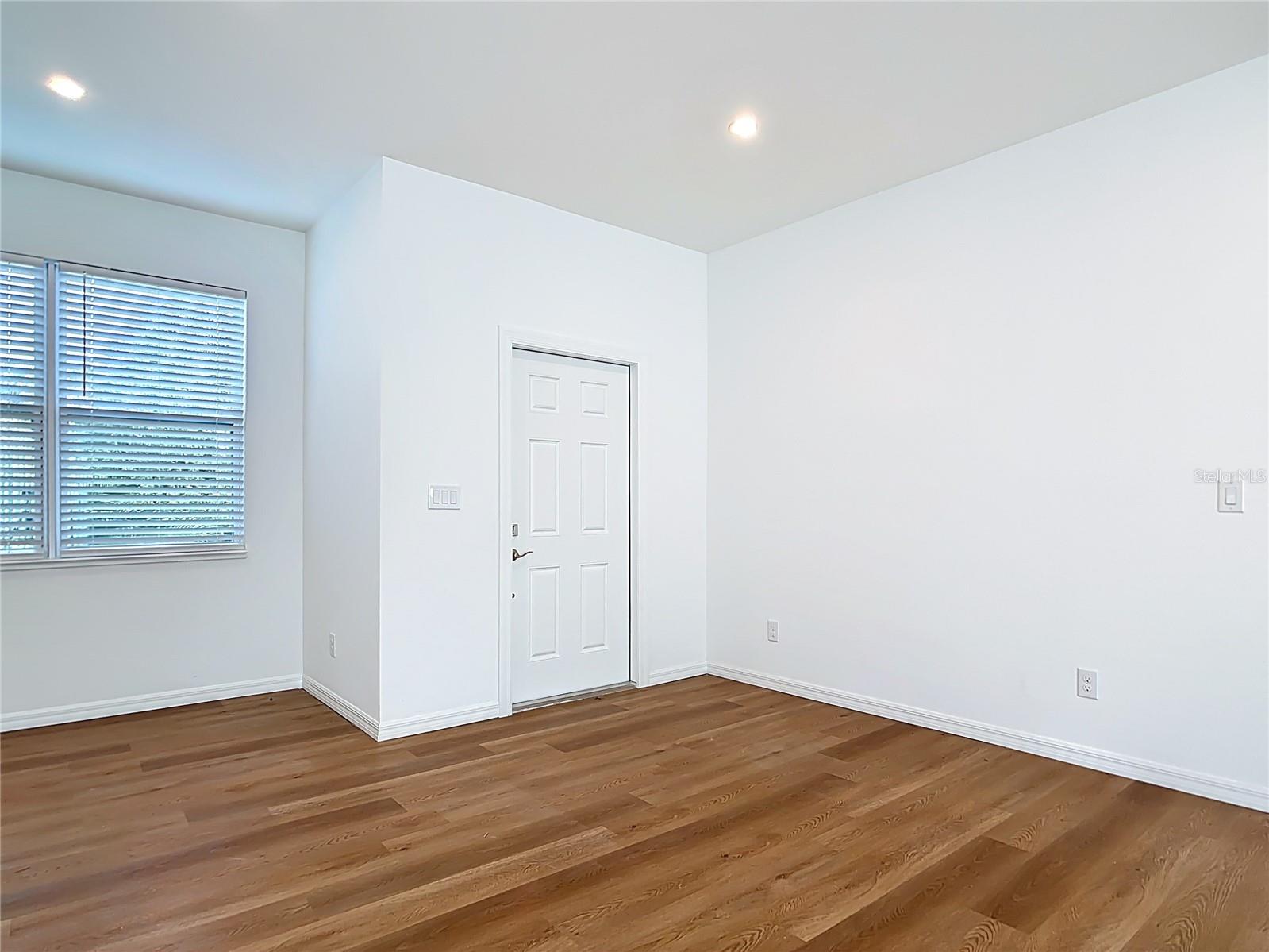 Image 4 of 46 For 1204 Goshen Road