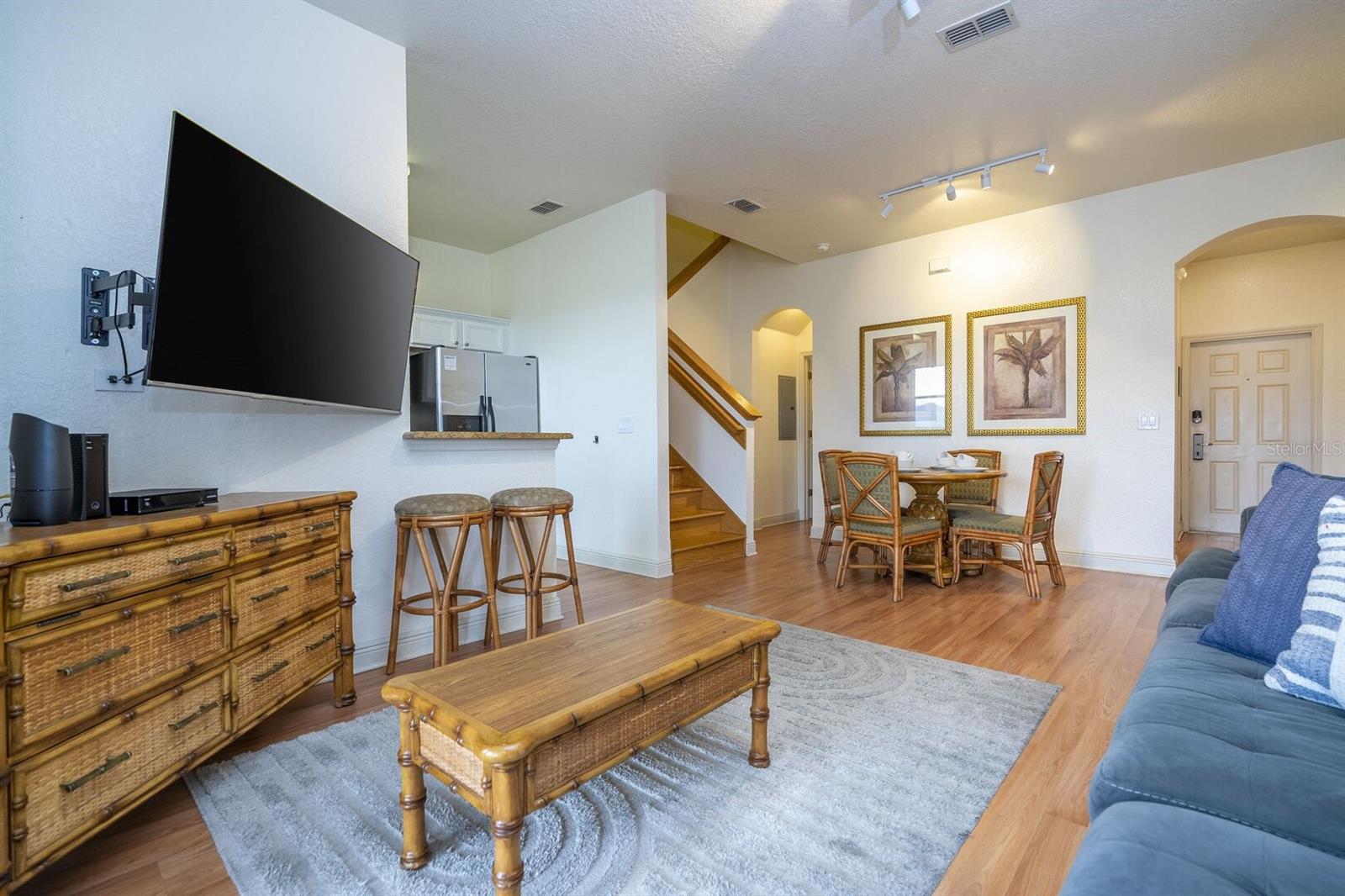 Image 8 of 48 For 3132 Calabria Avenue