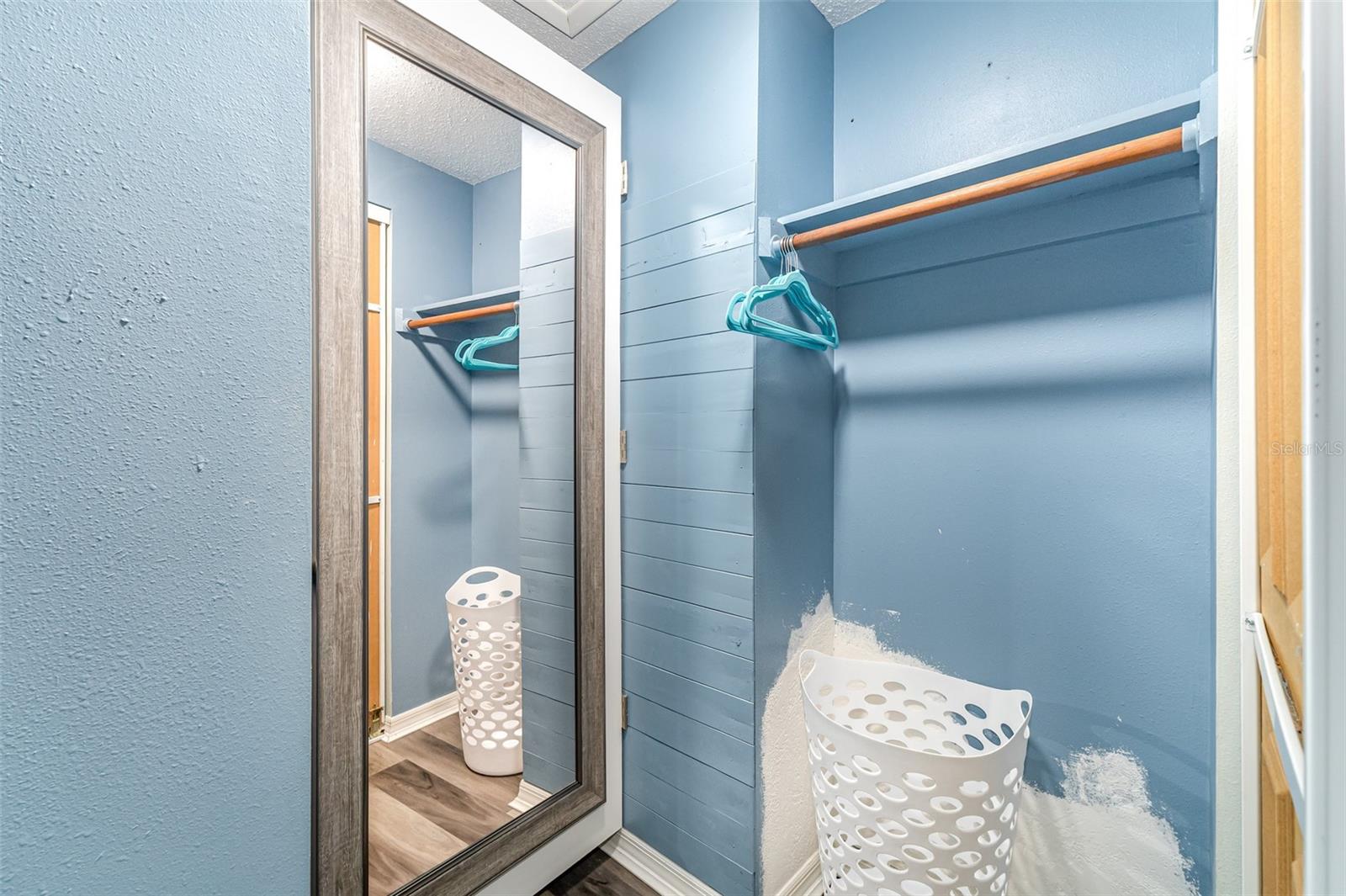 Image 16 of 30 For 176 989th Street