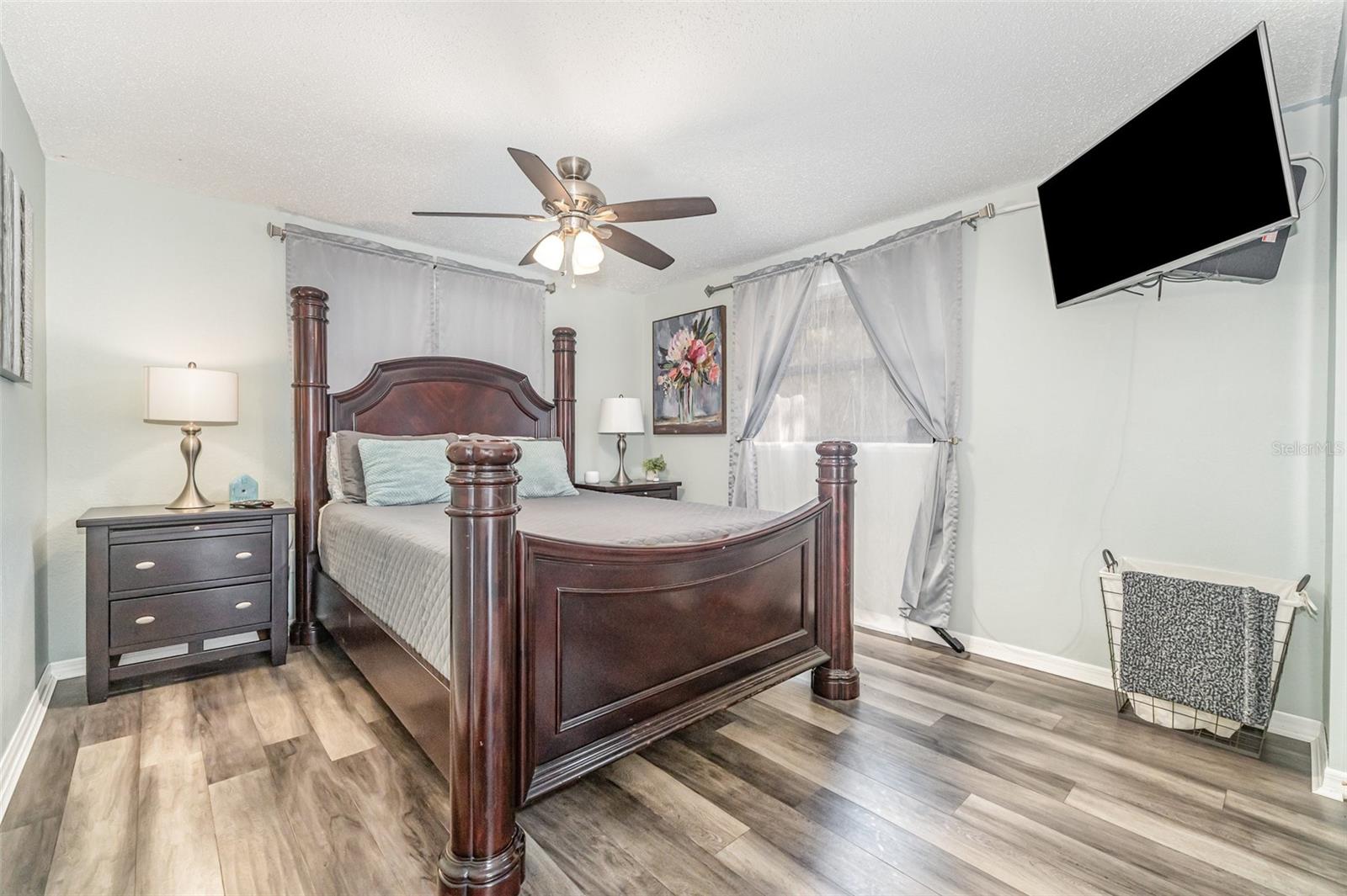 Image 18 of 30 For 176 989th Street